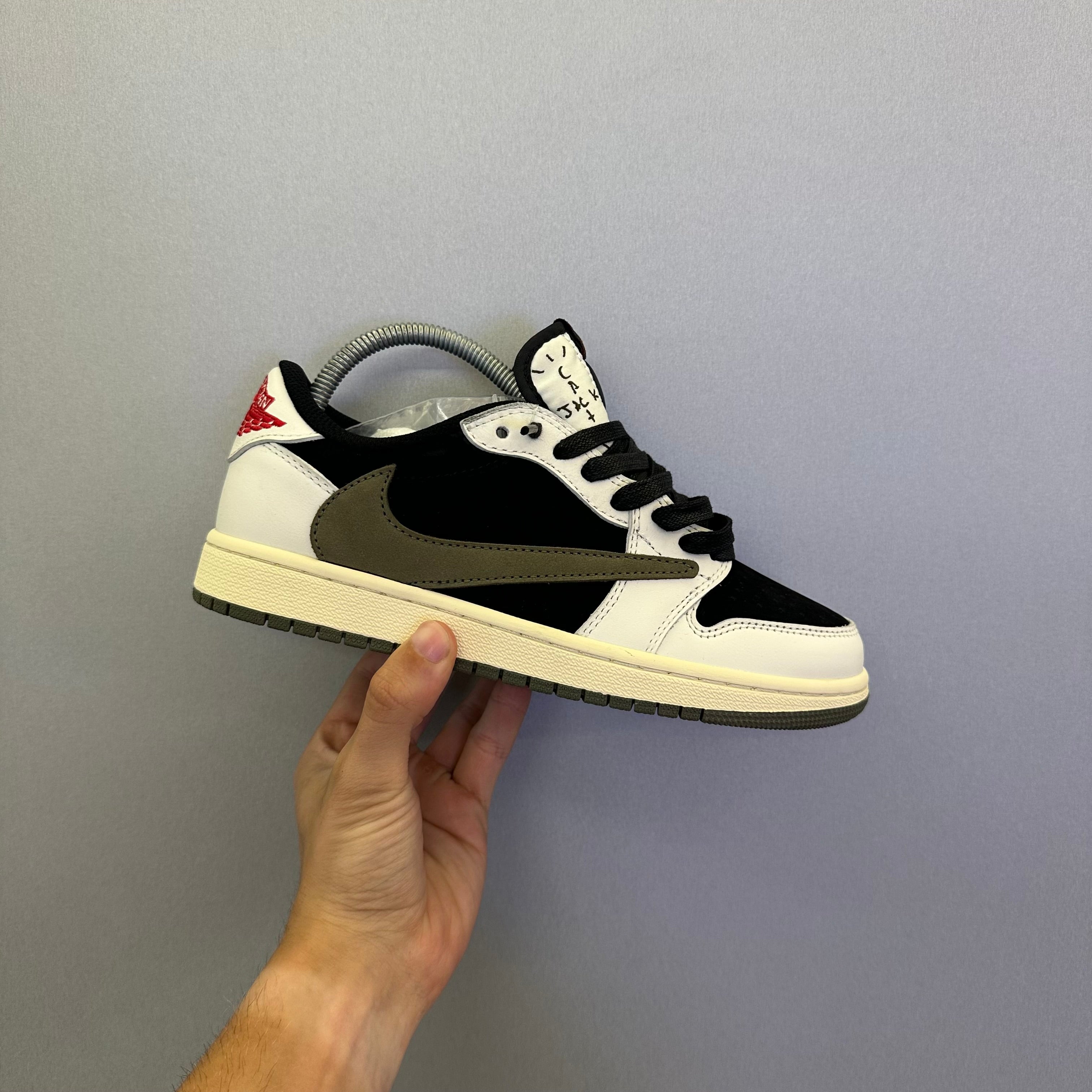 Jordan 1 Retro Low OG SP Travis Scott Olive (Pronta Entrega)