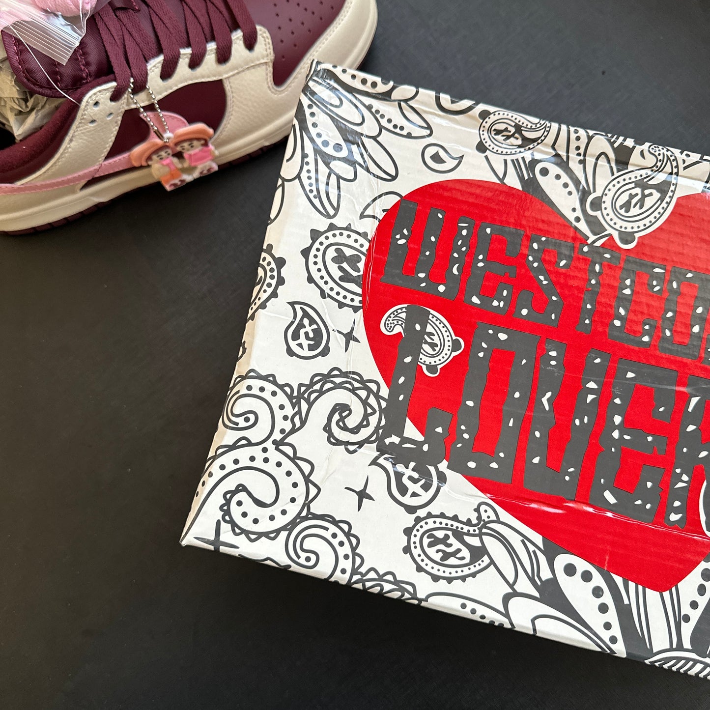 Nike Dunk Low Valentine's Day (Pronta Entrega)