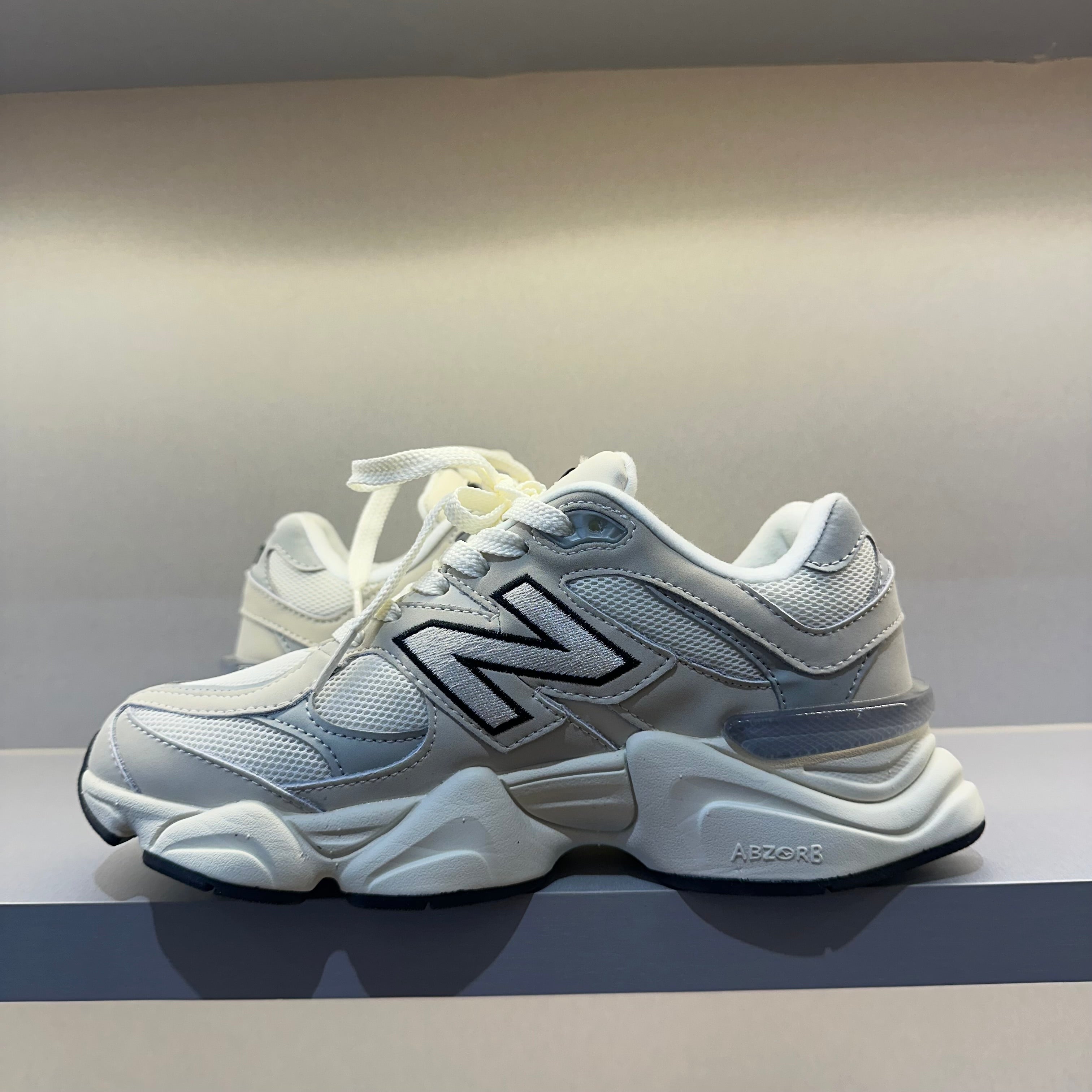 New Balance 9060 Sea Salt Raincloud (Pronta Entrega)