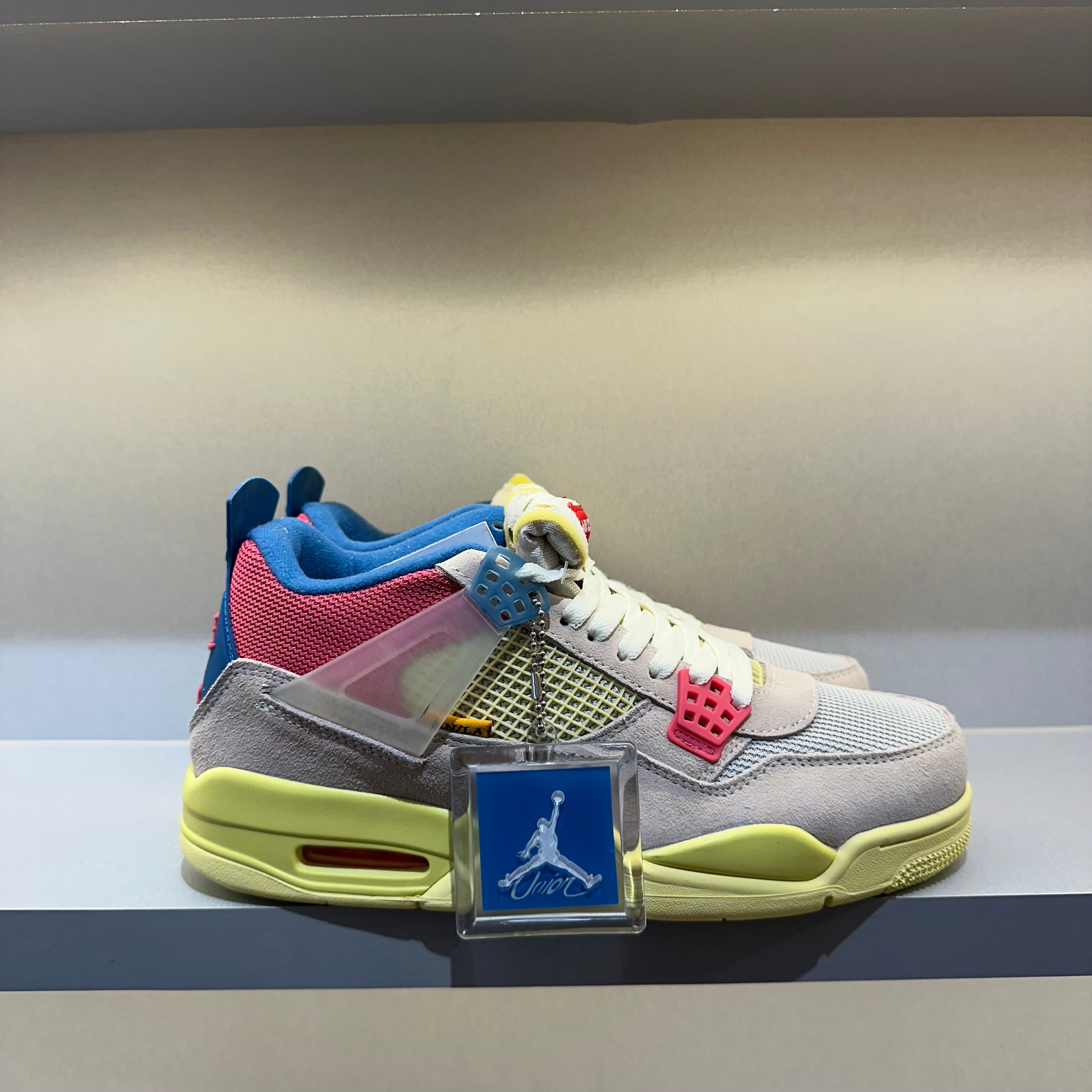 Jordan 4 Retro Union Guava Ice (Pronta Entrega)