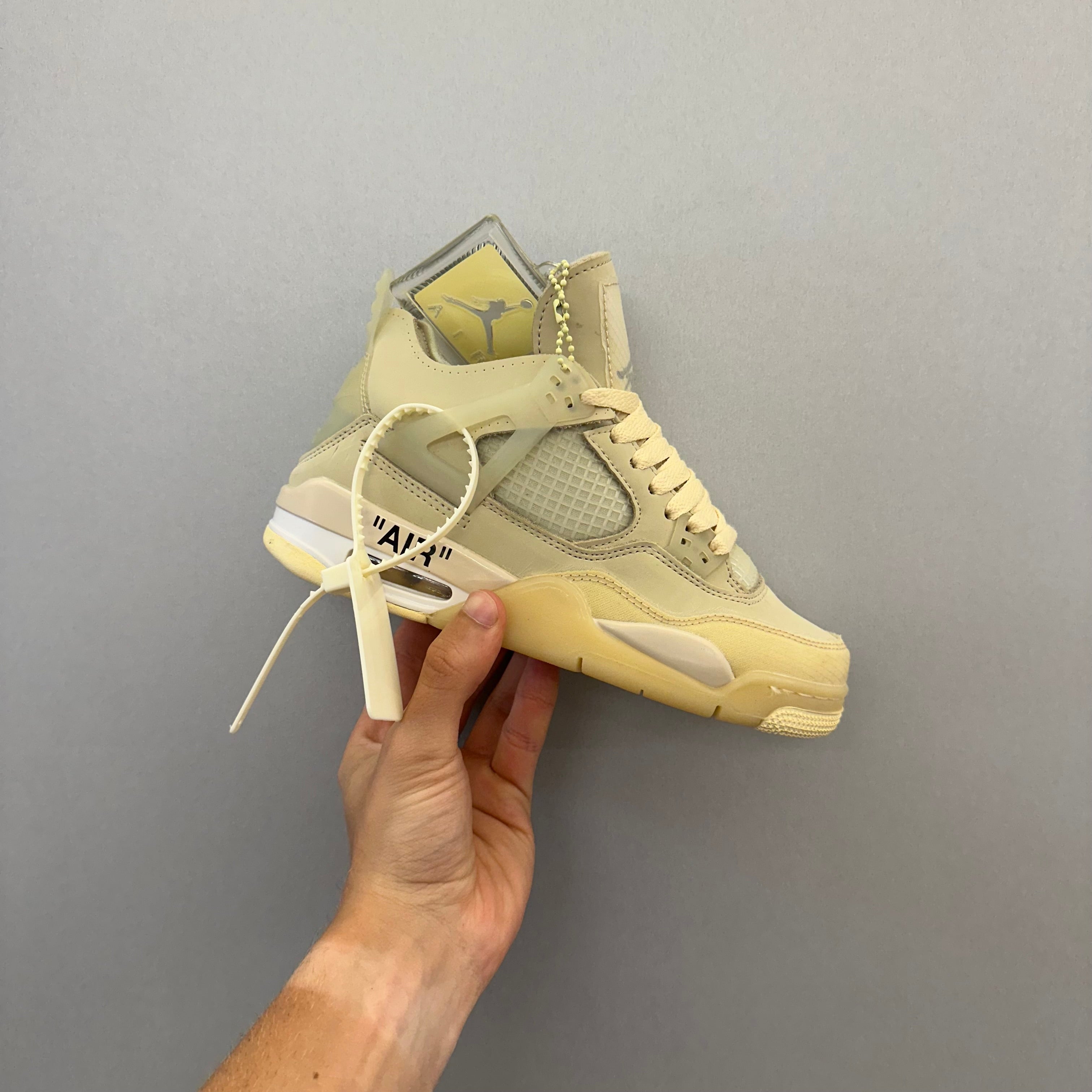 Jordan 4 Retro Off-White Sail (Pronta Entrega)