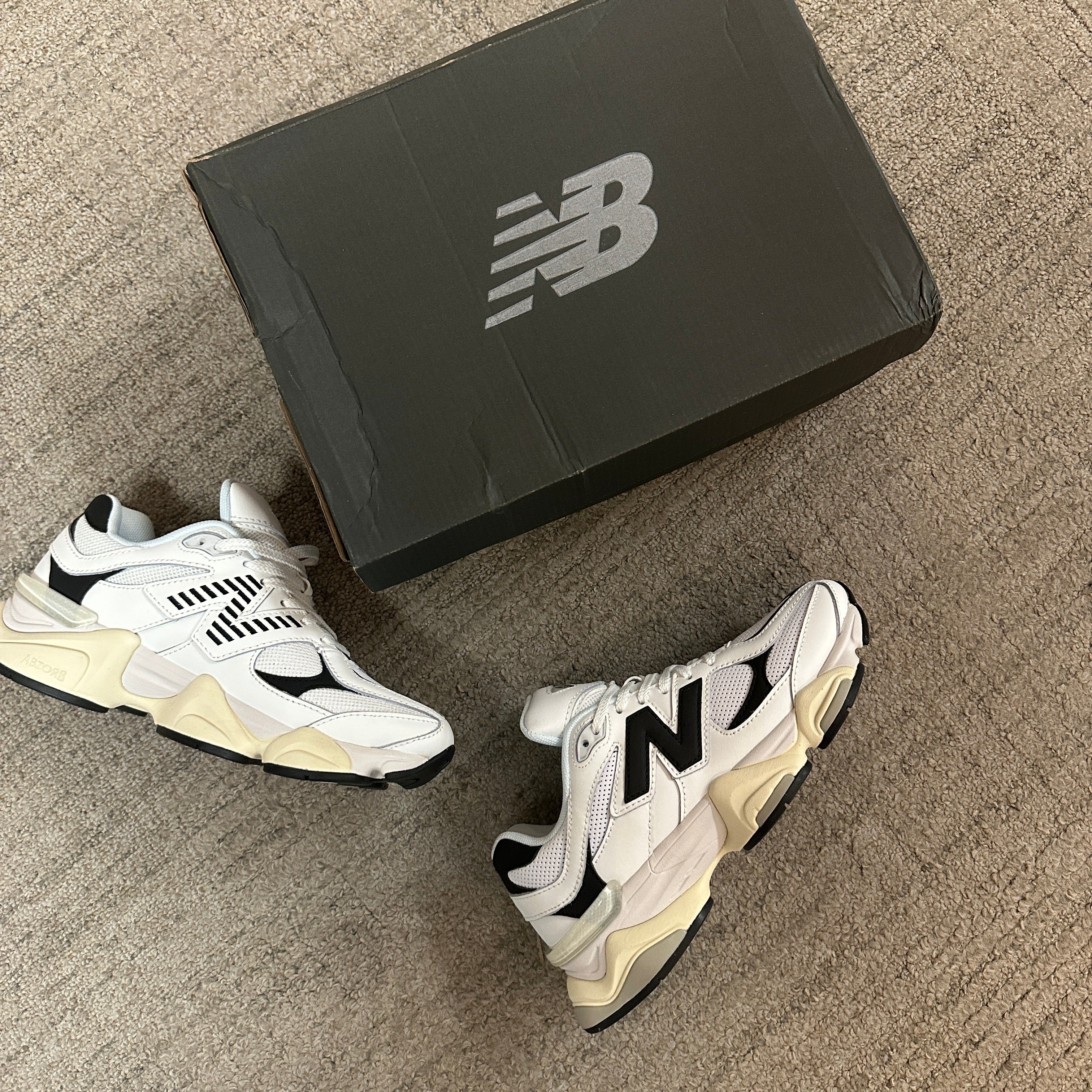 New Balance 9060 White Black (Pronta Entrega)