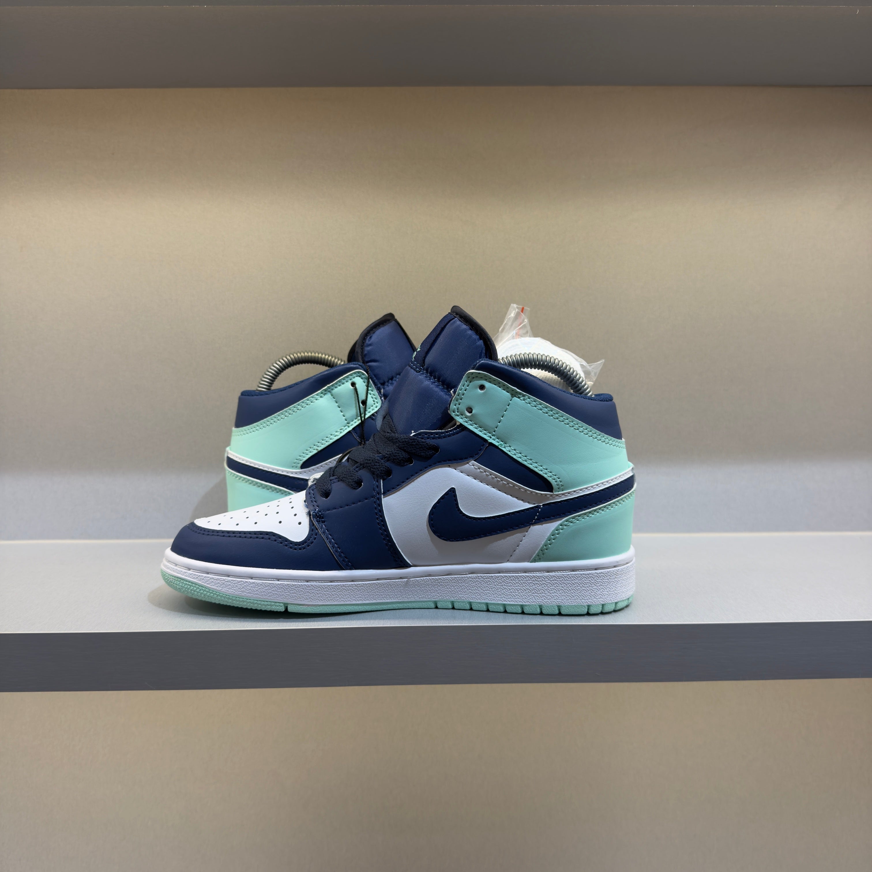 Jordan 1 Mid Blue Tint (Pronta Entrega)