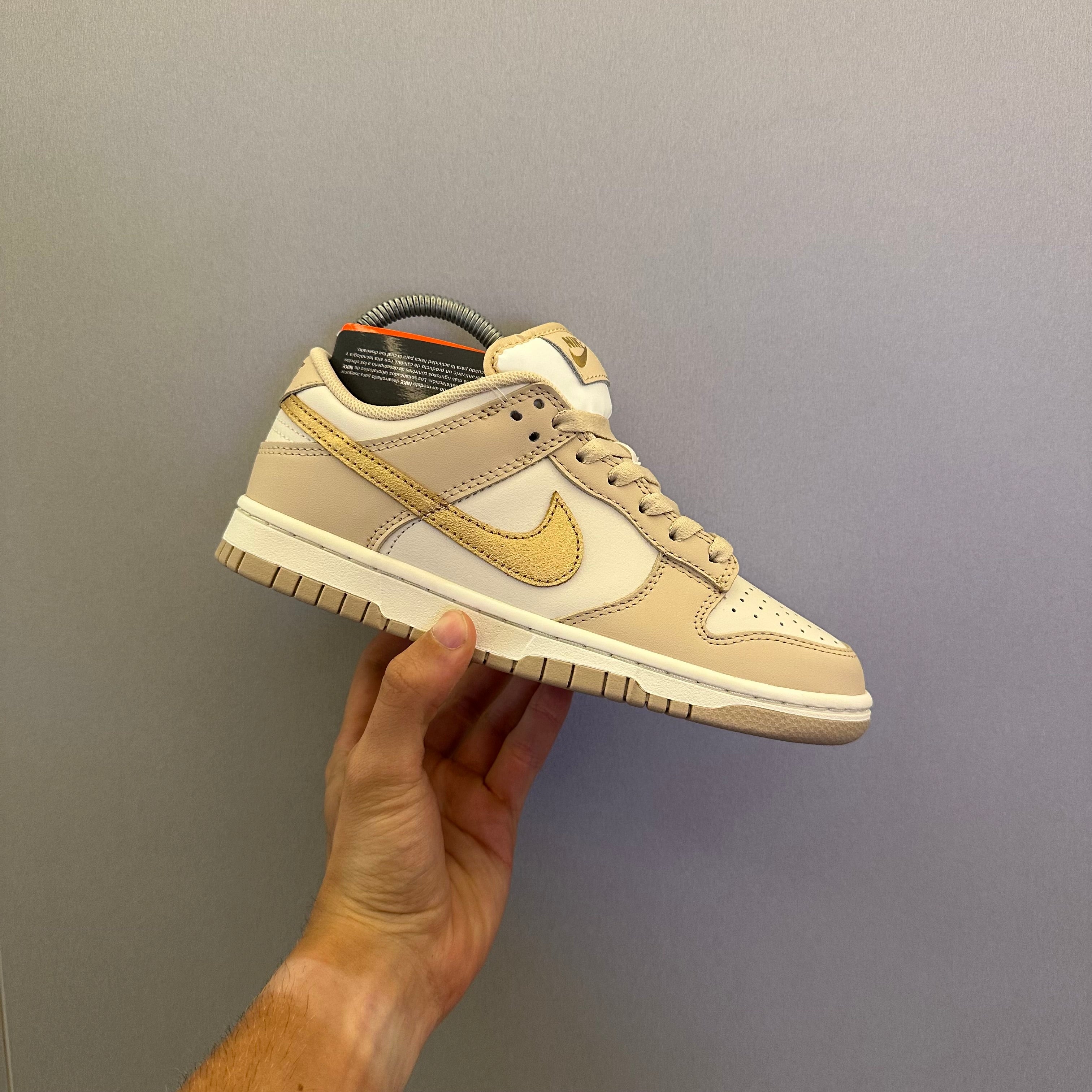 Nike Dunk Low Phantom Metallic Gold (Pronta Entrega)