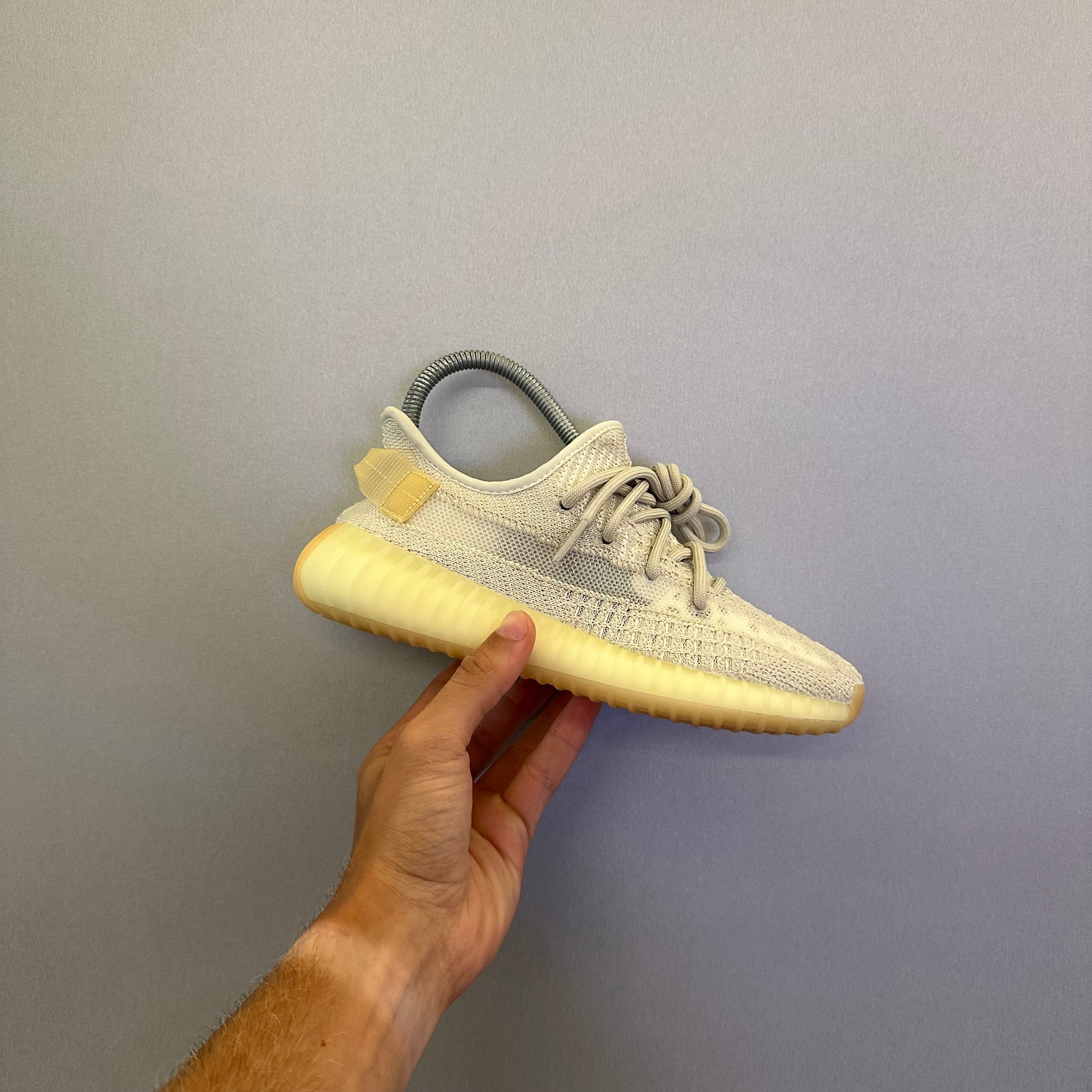 Adidas Yeezy Boost 350 V2 Light (Pronta Entrega)