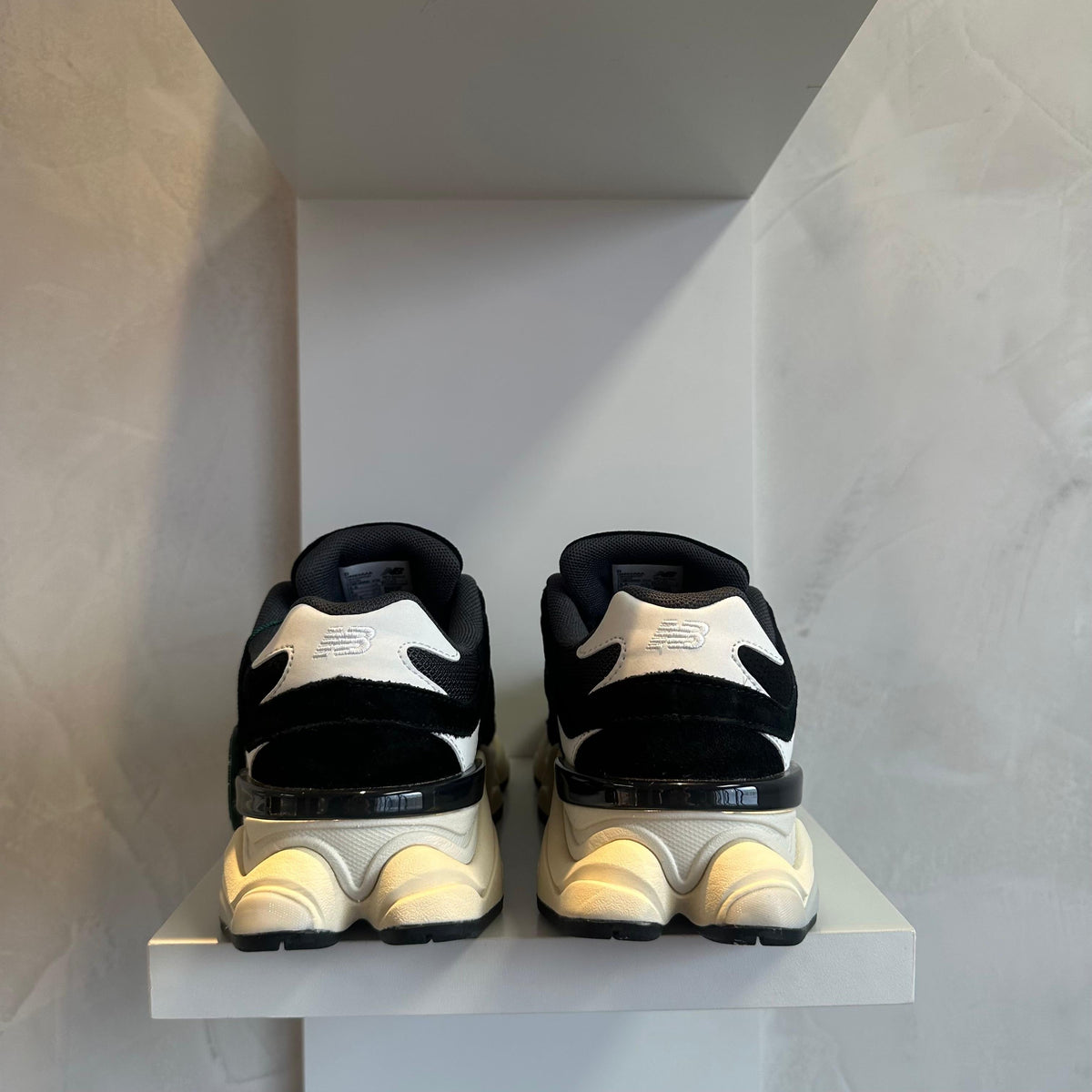New Balance 9060 Black White (Pronta Entrega)