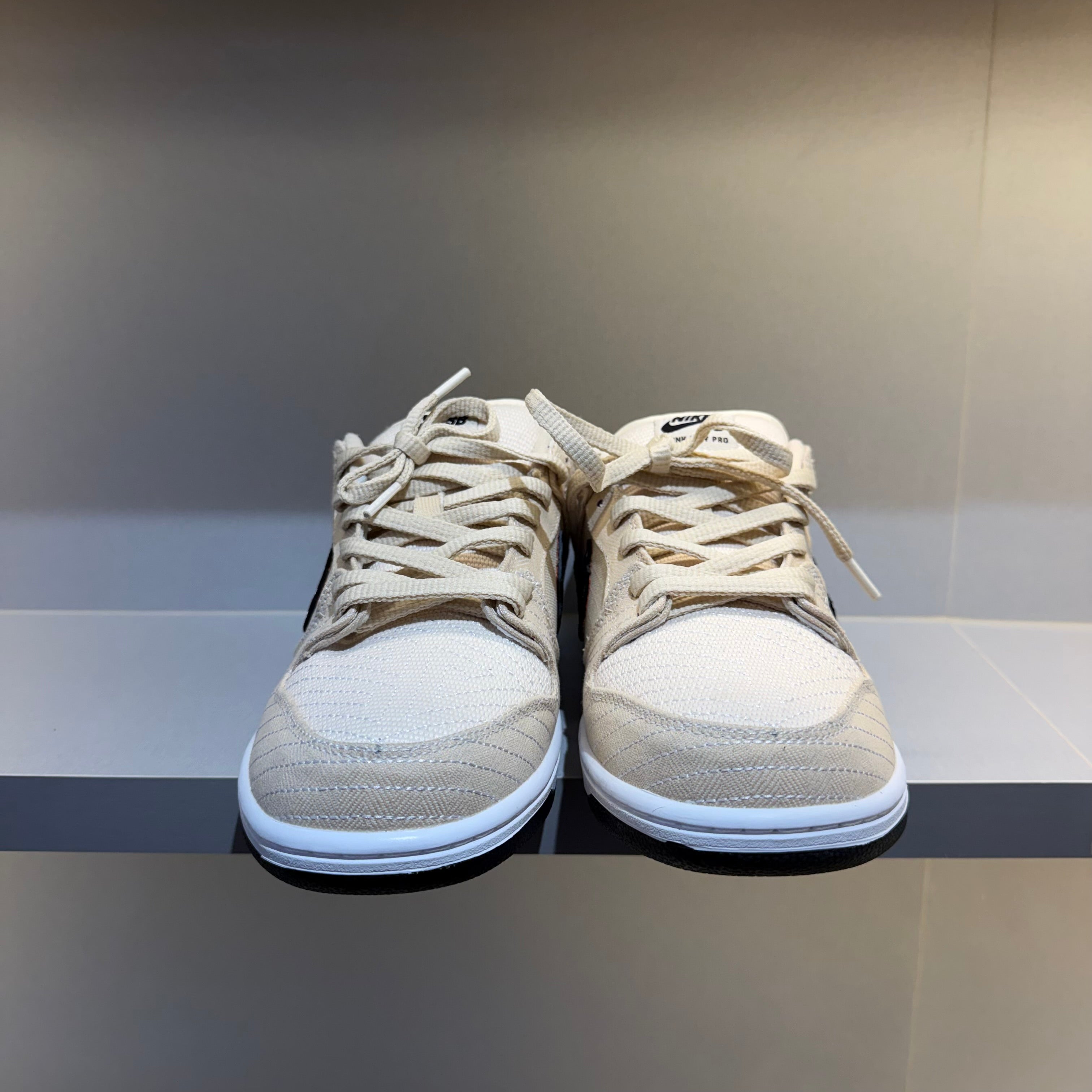 Nike SB Dunk Low Albino & Preto 'Jiu-Jitsu' (Pronta Entrega)