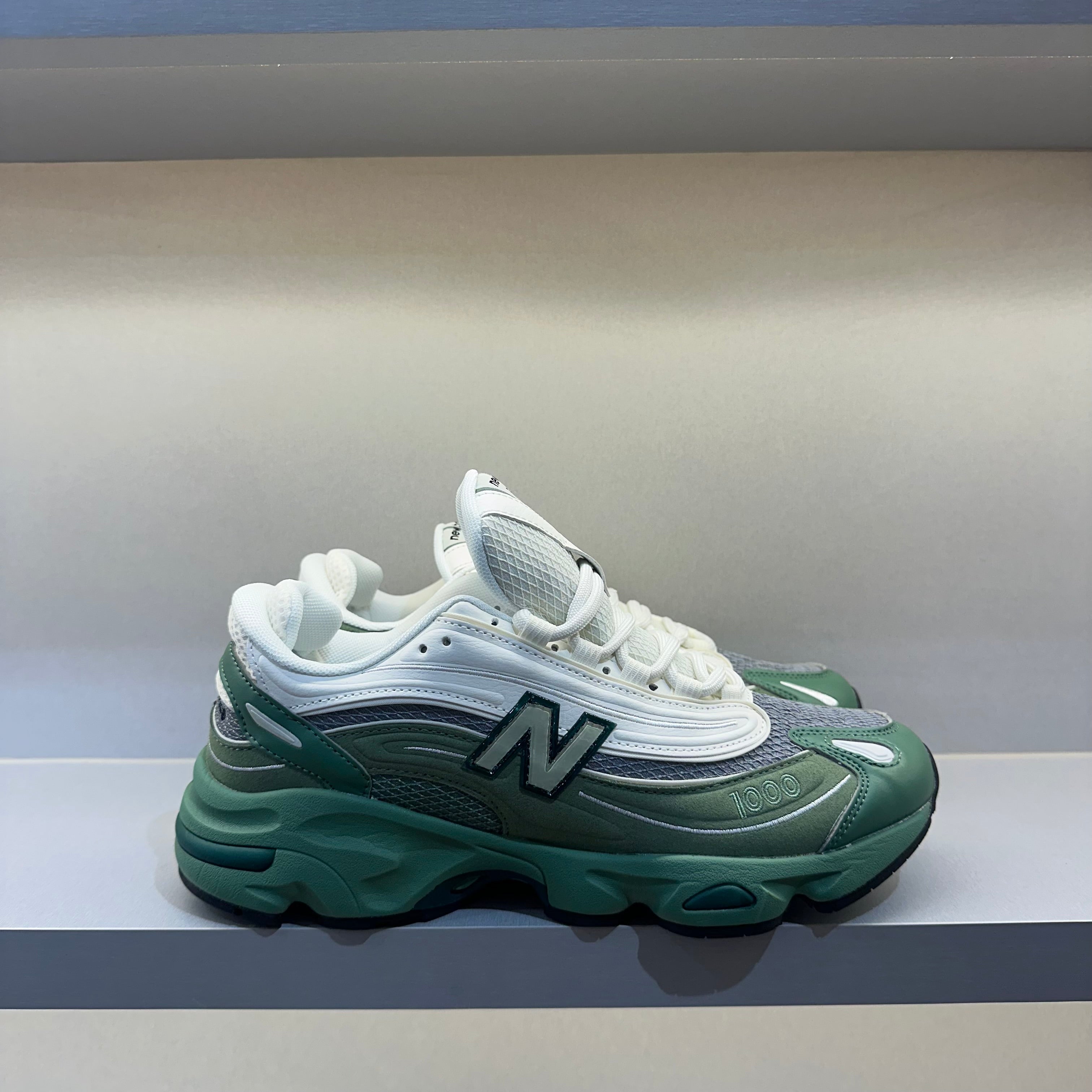 New Balance 1000 Mallard Green Sea Salt (Pronta Entrega)