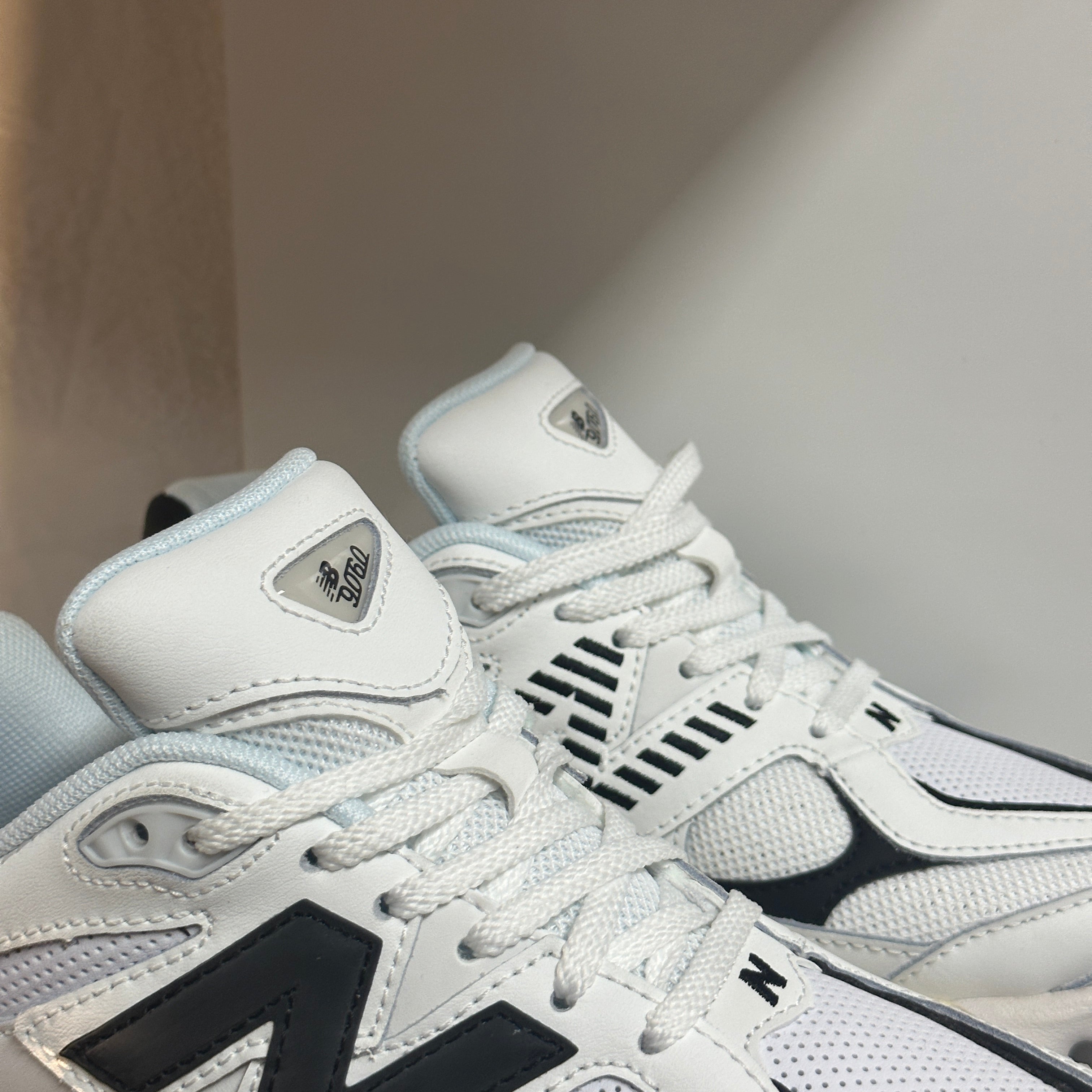 New Balance 9060 White Black (Pronta Entrega)