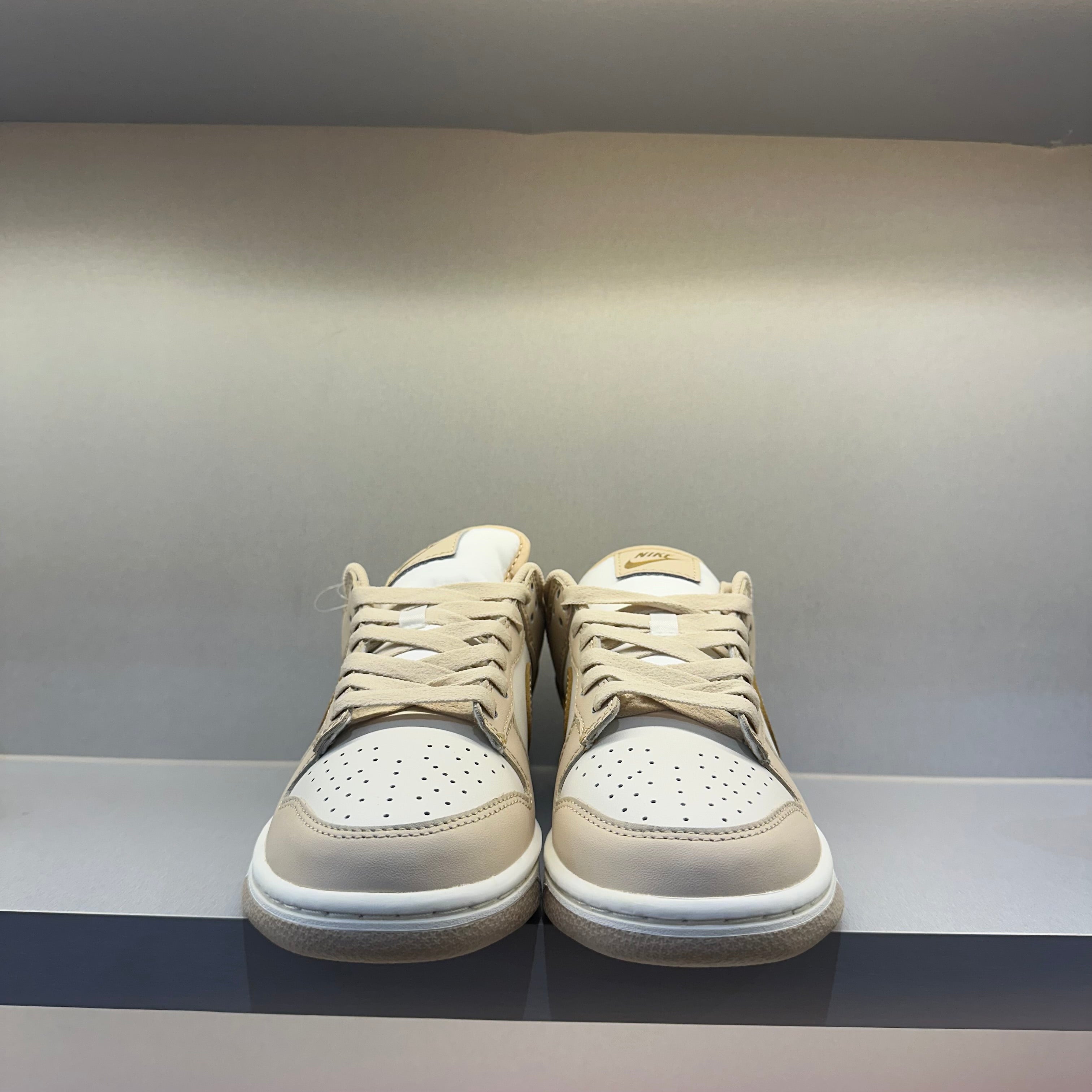 Nike Dunk Low Phantom Metallic Gold (Pronta Entrega)