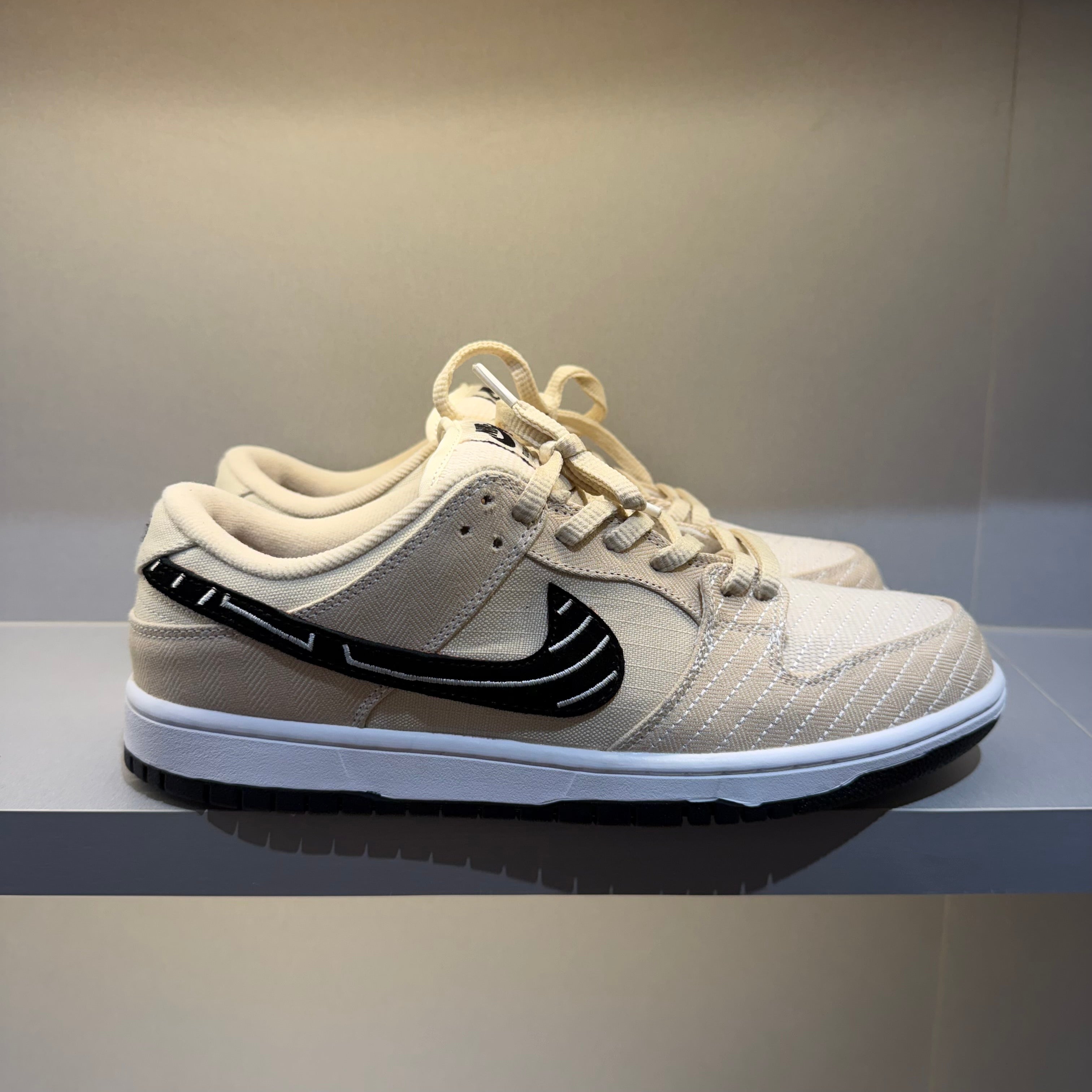 Nike SB Dunk Low Albino & Preto 'Jiu-Jitsu' (Pronta Entrega)