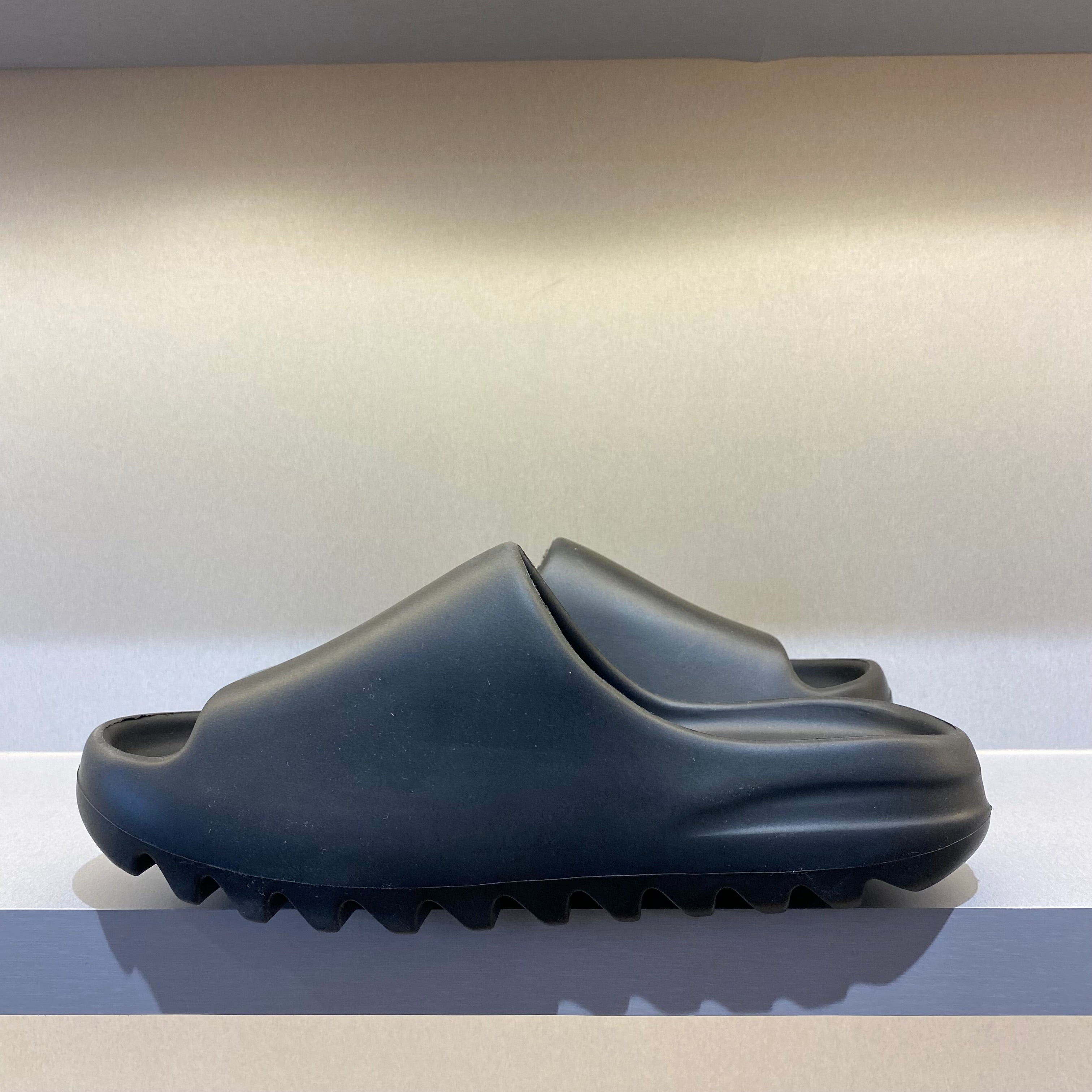Adidas Yeezy Slide Onyx (Pronta Entrega)