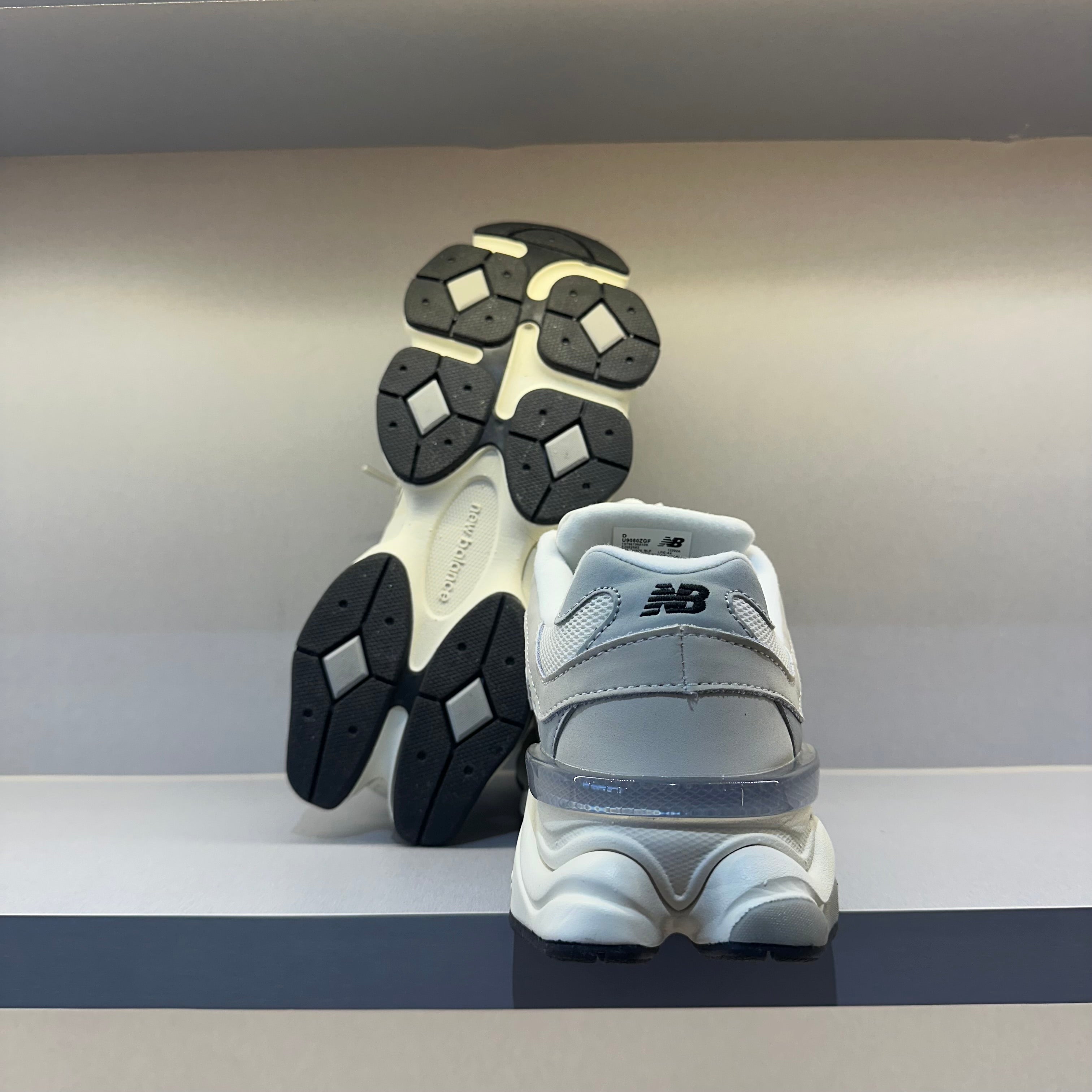 New Balance 9060 Sea Salt Raincloud (Pronta Entrega)