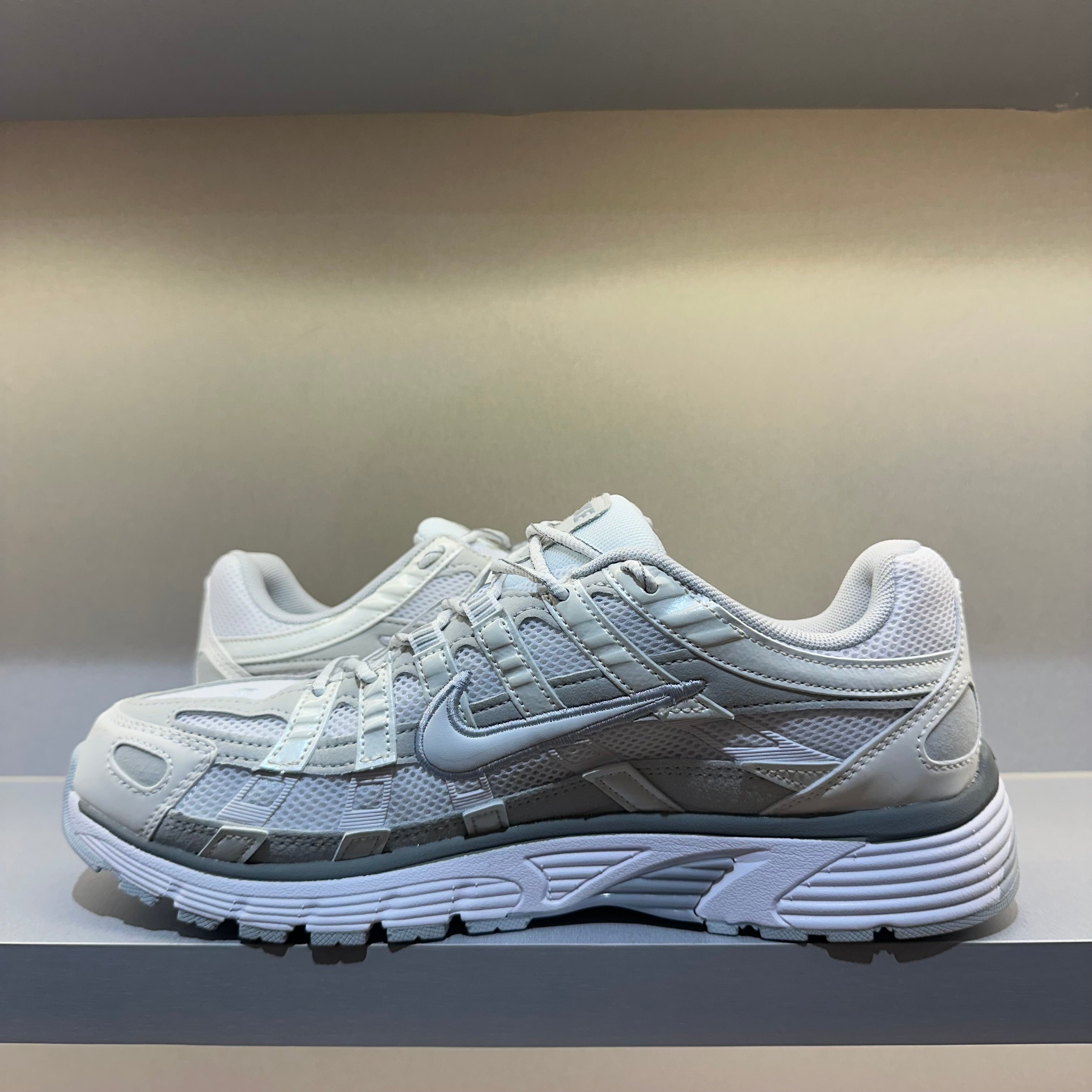 Nike P-6000 GS Platinum Tint White (Pronta Entrega)