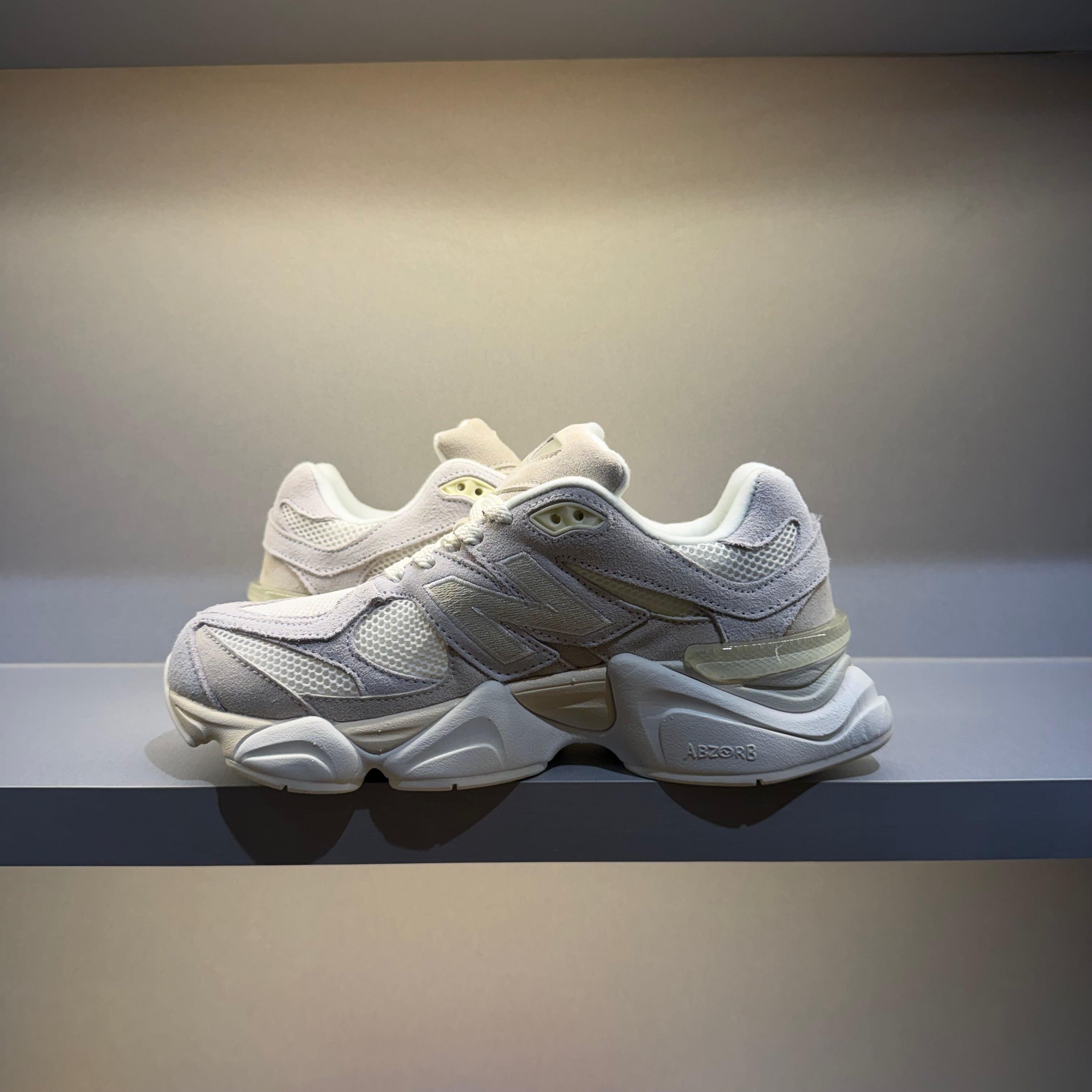 New Balance 9060 Angora Sea Salt (Pronta Entrega)