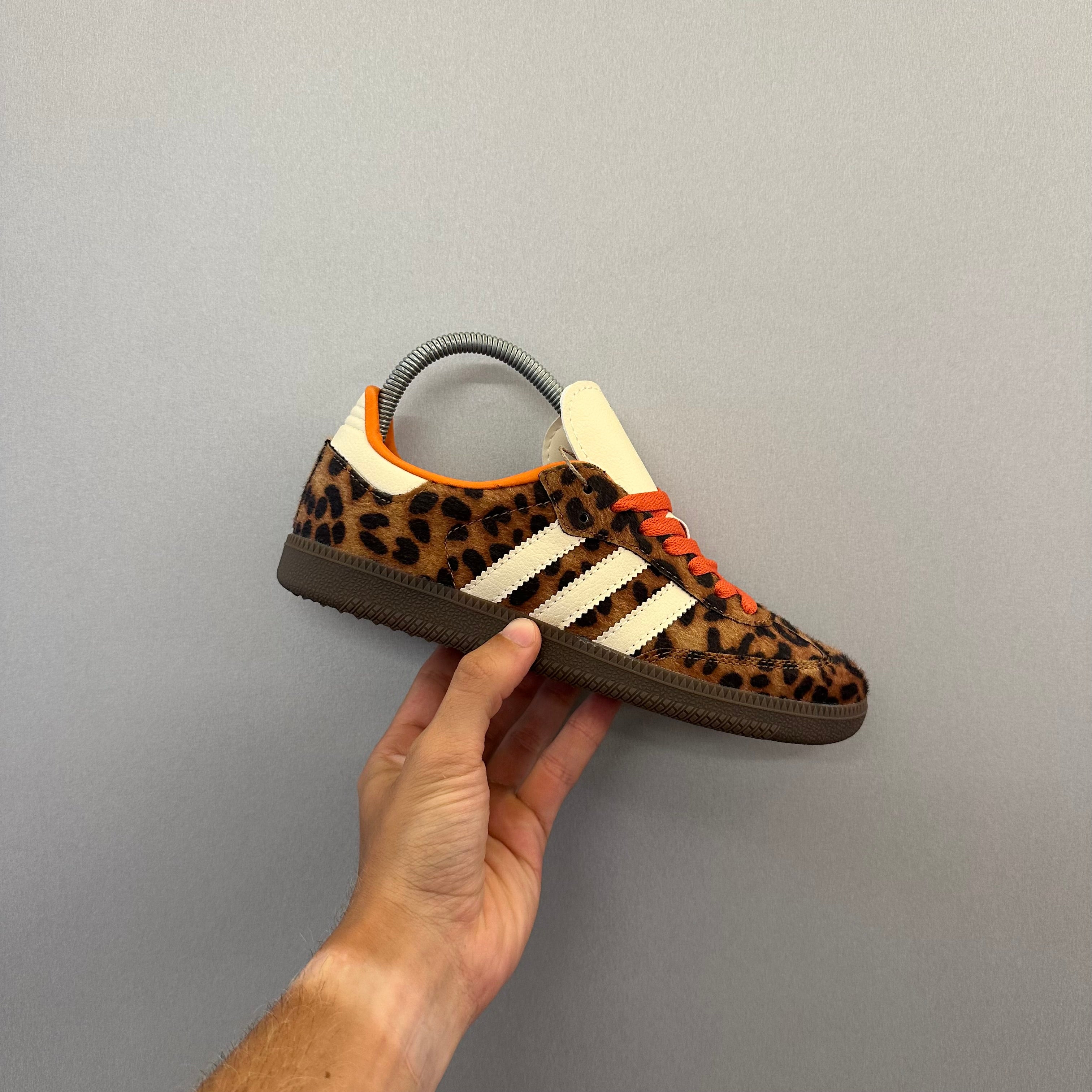 Adidas Samba OG Preloved Red Leopard (Pronta Entrega)