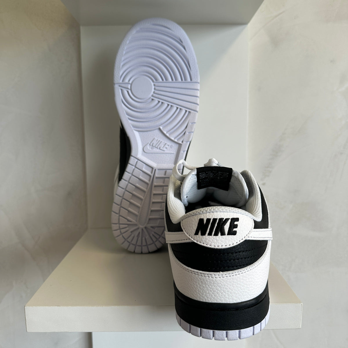 Nike Dunk Low Retro Reverse Panda (Pronta Entrega)