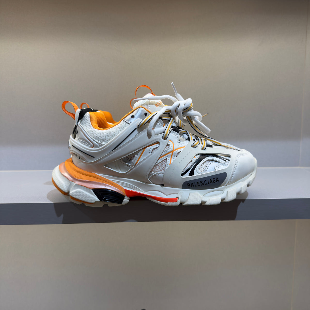 Balenciaga Track White Orange (Pronta Entrega)