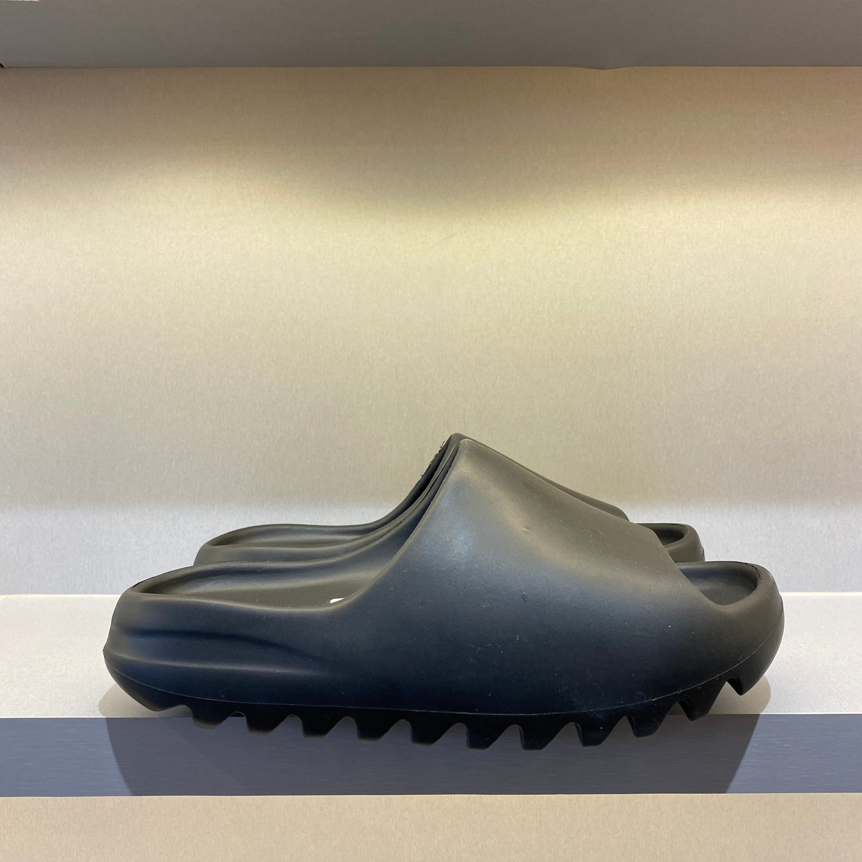 Adidas Yeezy Slide Onyx (Pronta Entrega)