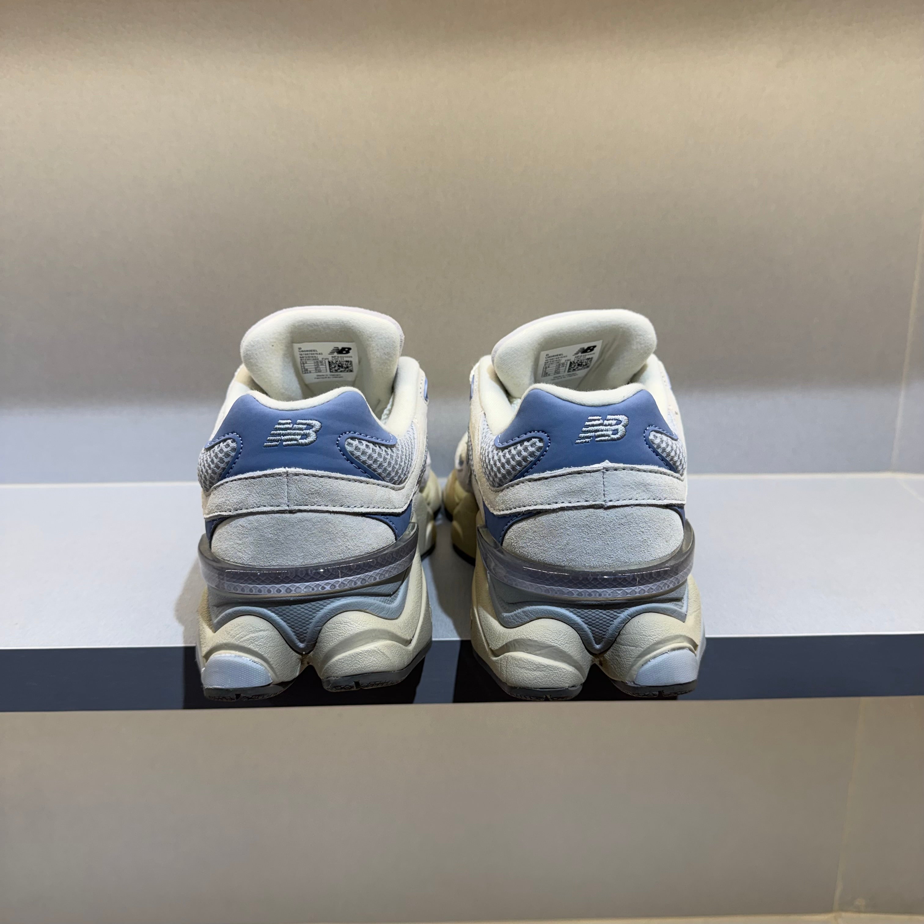 New Balance 9060 Pearl Grey Linen (Pronta Entrega)