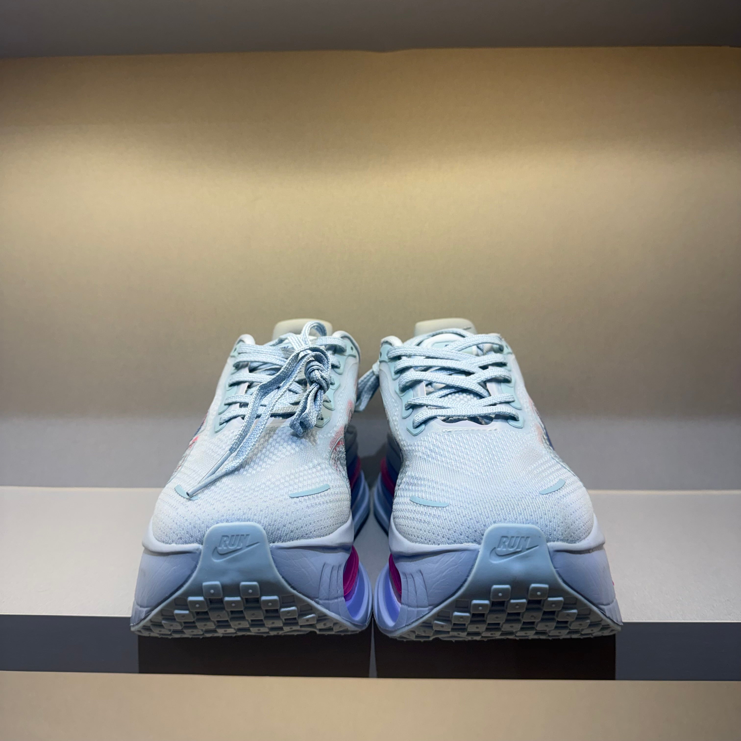 Nike Vomero Premium Blue Tint (Pronta Entrega)