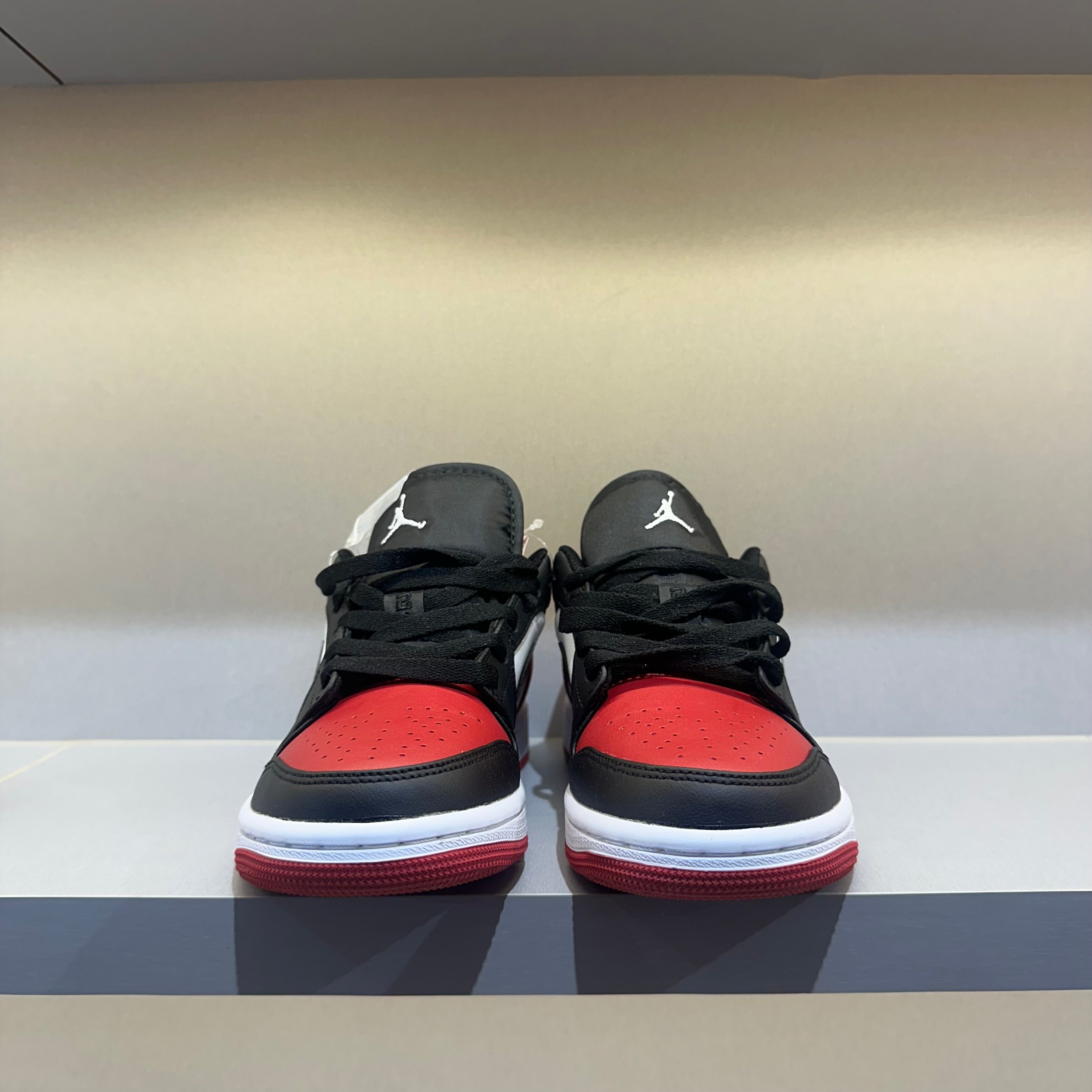 Jordan 1 Low Bred Toe (Pronta Entrega)