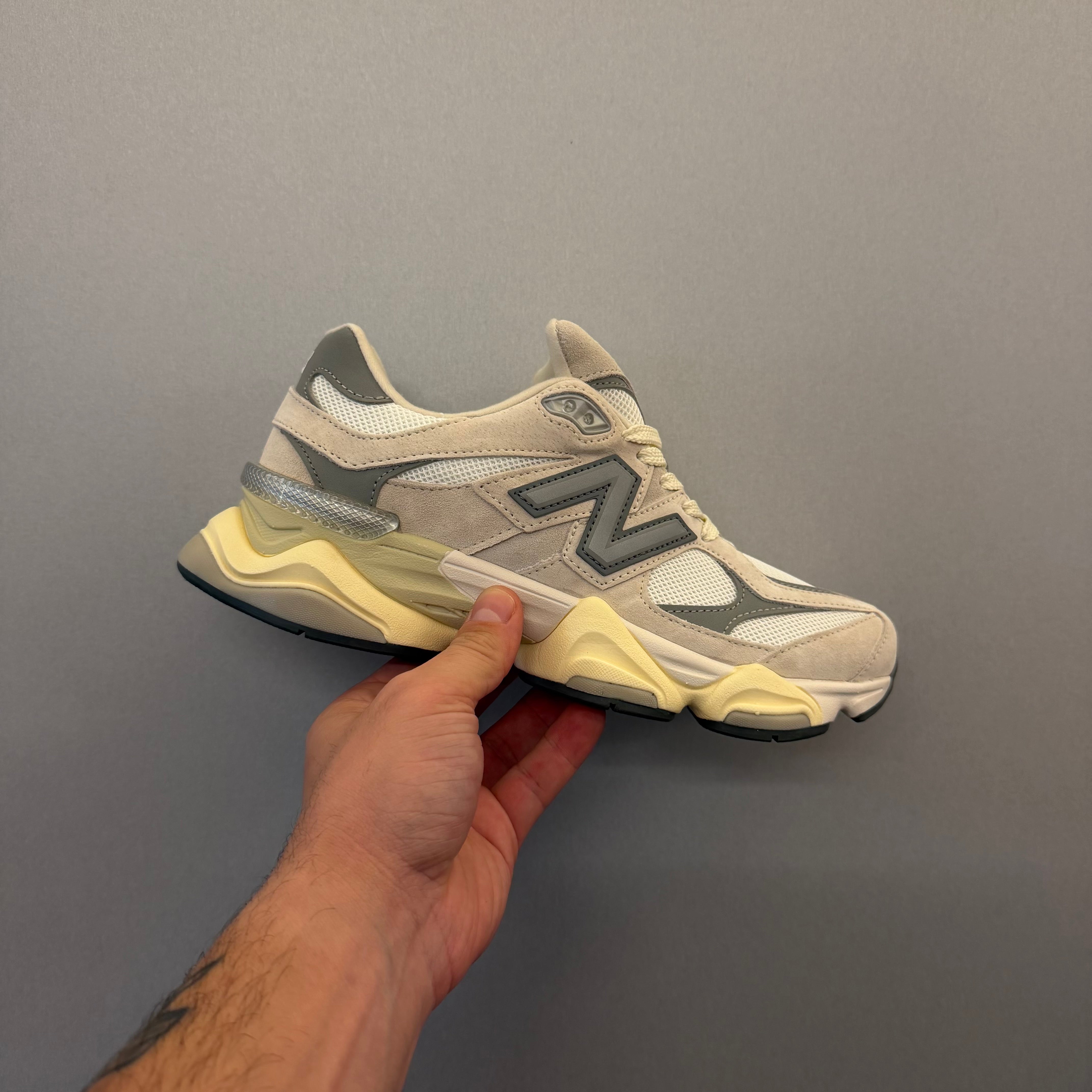 New Balance 9060 Sea Salt White (Pronta Entrega)