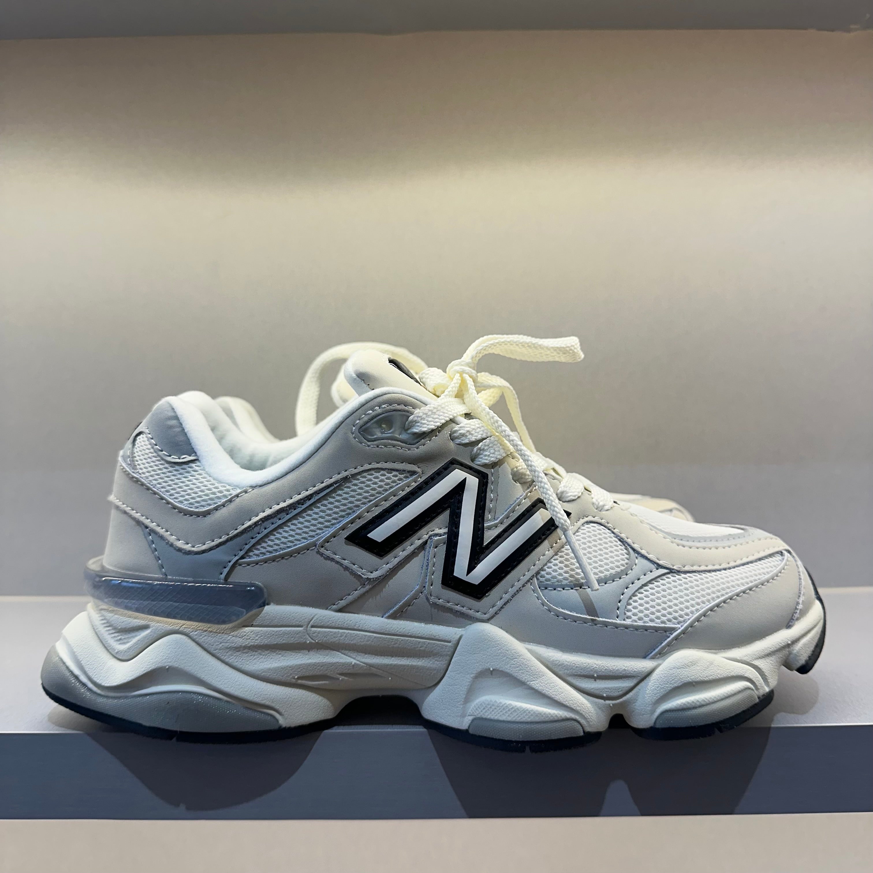 New Balance 9060 Sea Salt Raincloud (Pronta Entrega)