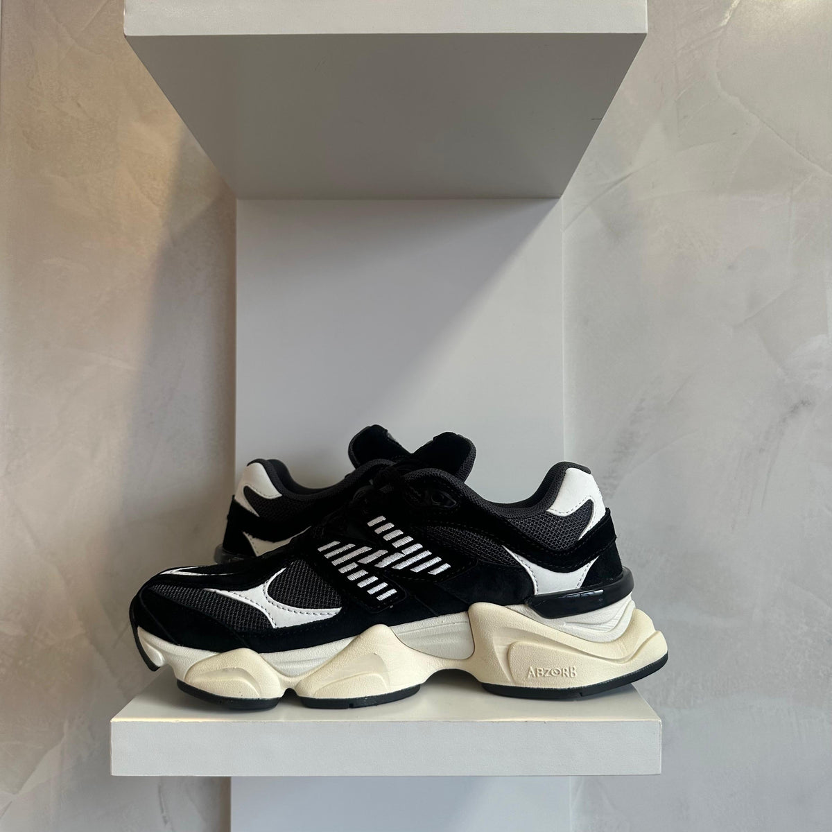 New Balance 9060 Black White (Pronta Entrega)