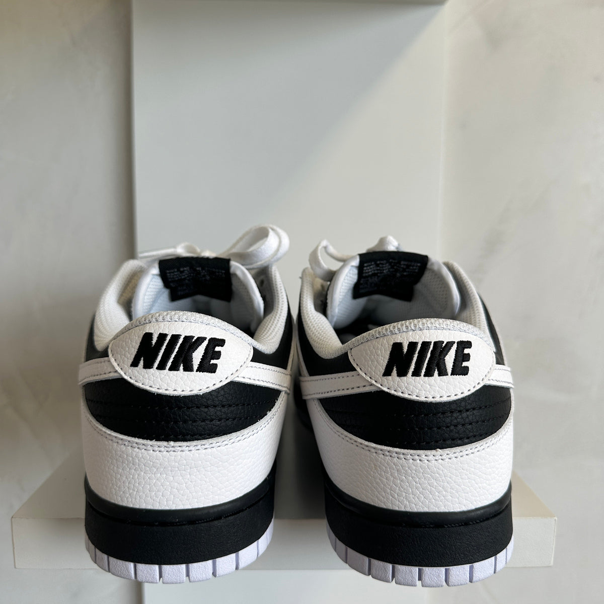 Nike Dunk Low Retro Reverse Panda (Pronta Entrega)
