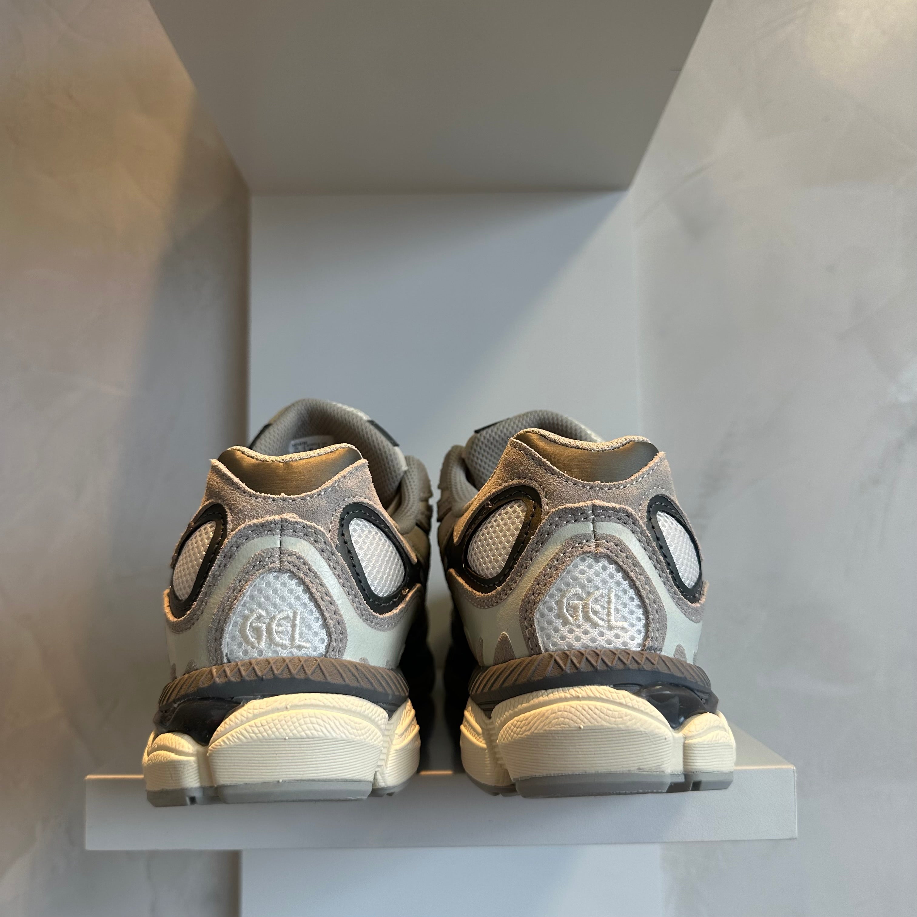 ASICS Gel-NYC Ivory Mid Grey (Pronta Entrega)