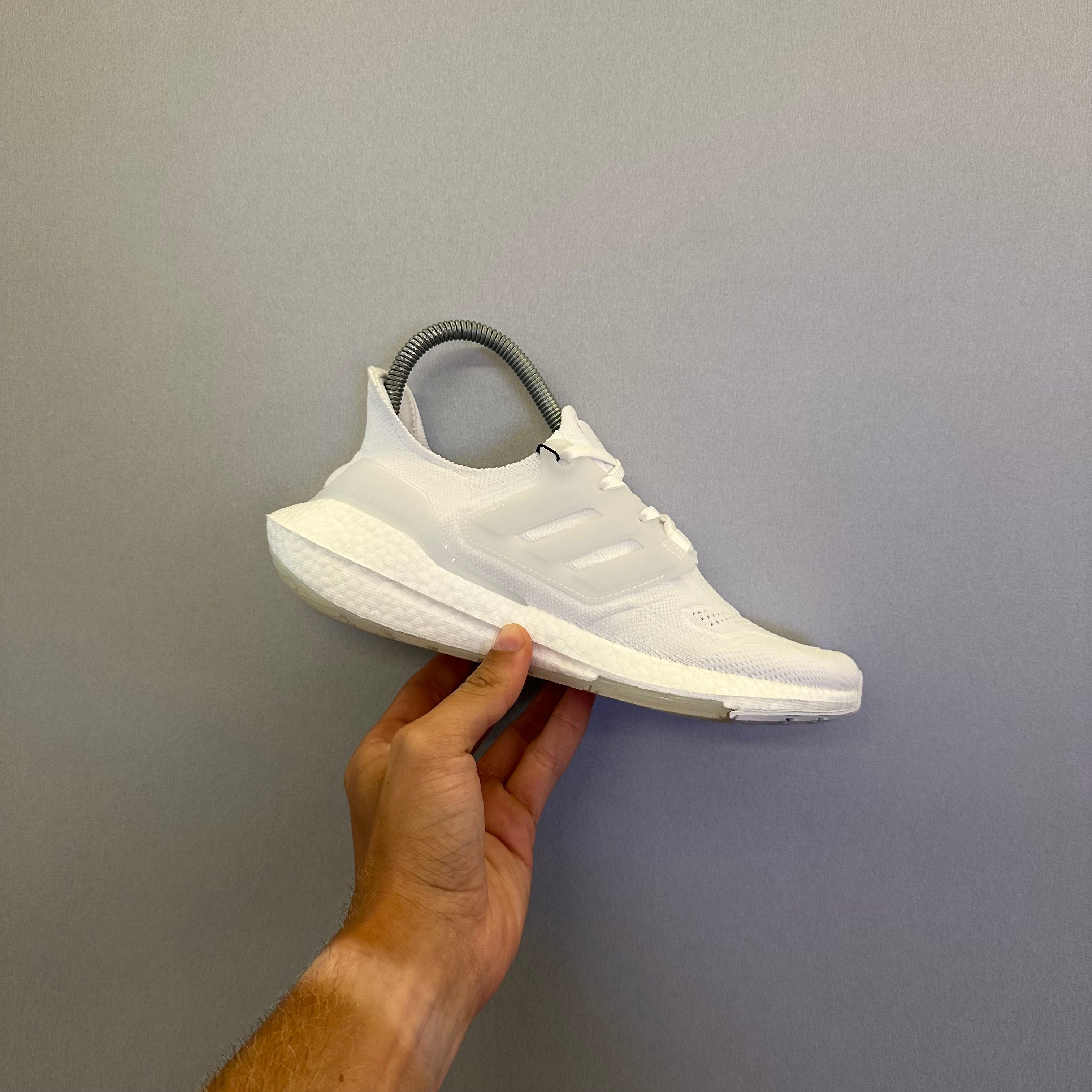 Adidas UltraBoost 22 Triple White (Pronta Entrega)