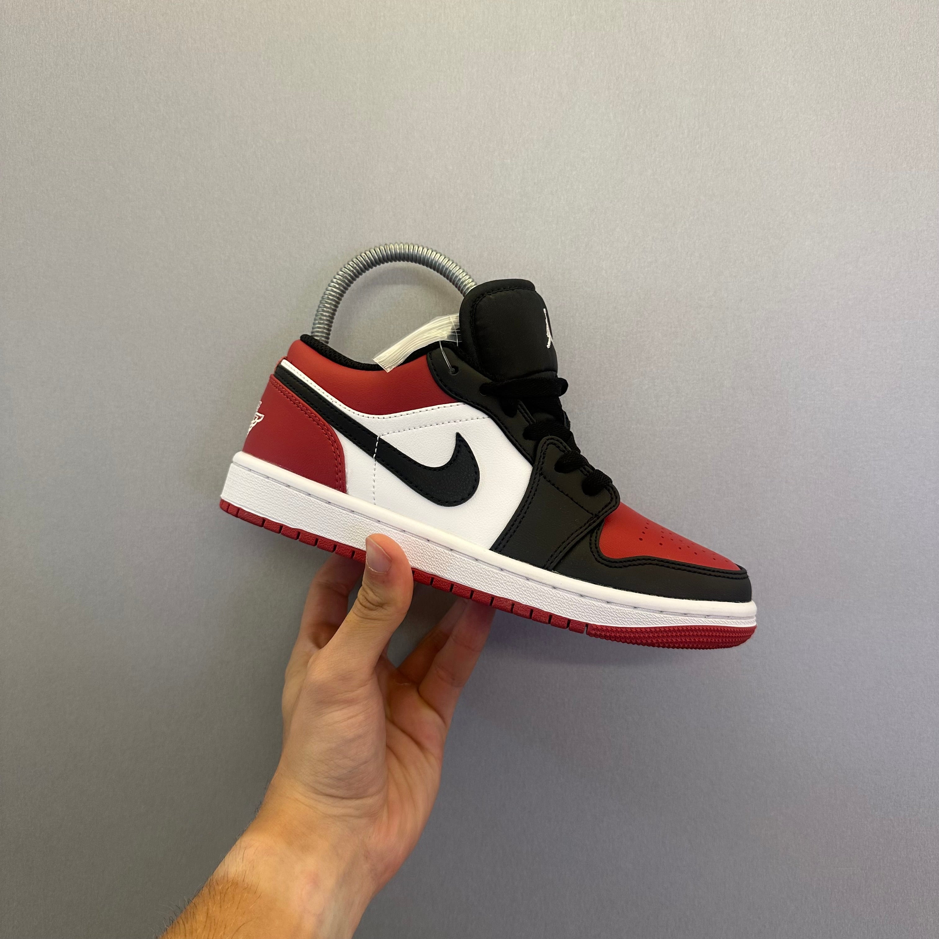 Jordan 1 Low Bred Toe (Pronta Entrega)