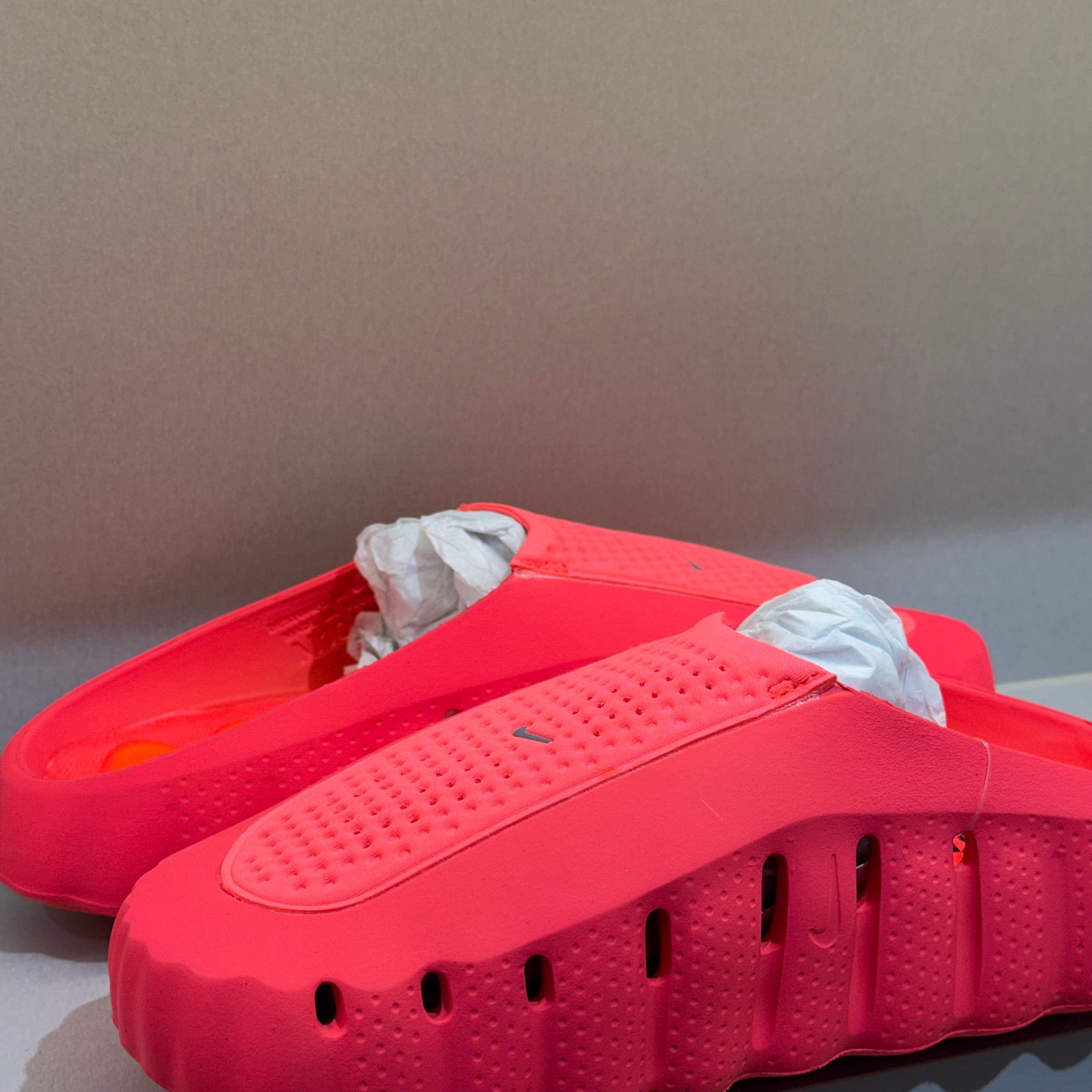 Slide Nike Mind 001 Solar Red Vermelho (Pronta Entrega)