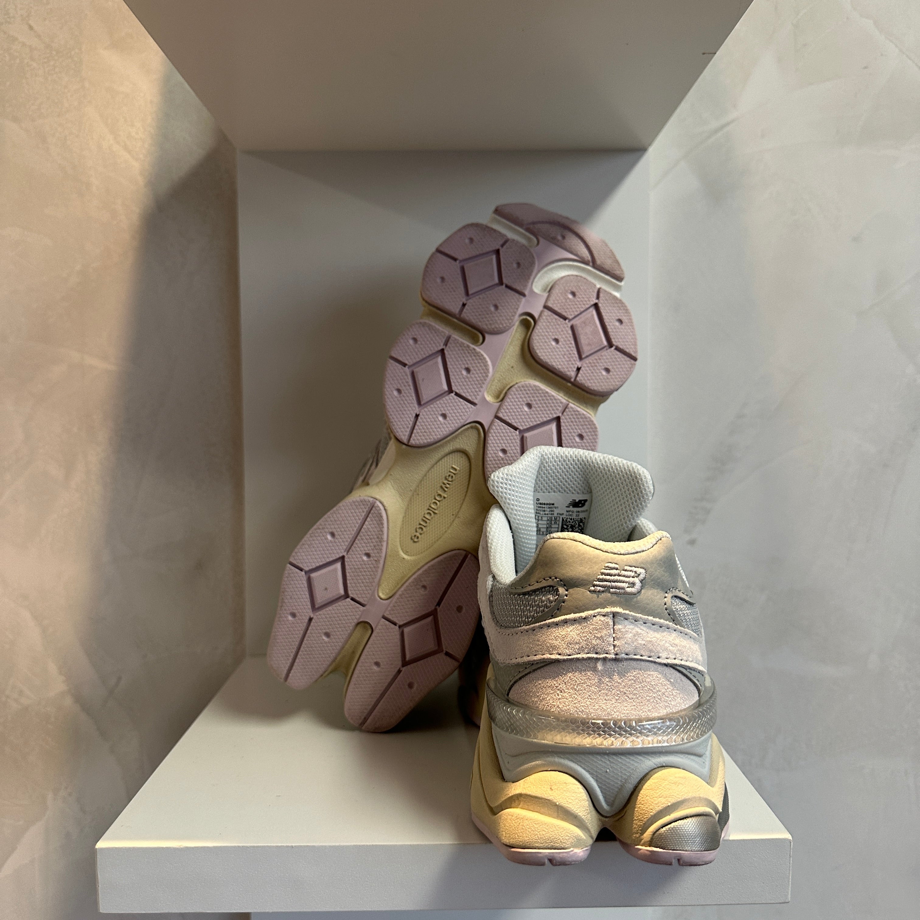 New Balance 9060 Grey Lilac (Pronta Entrega)