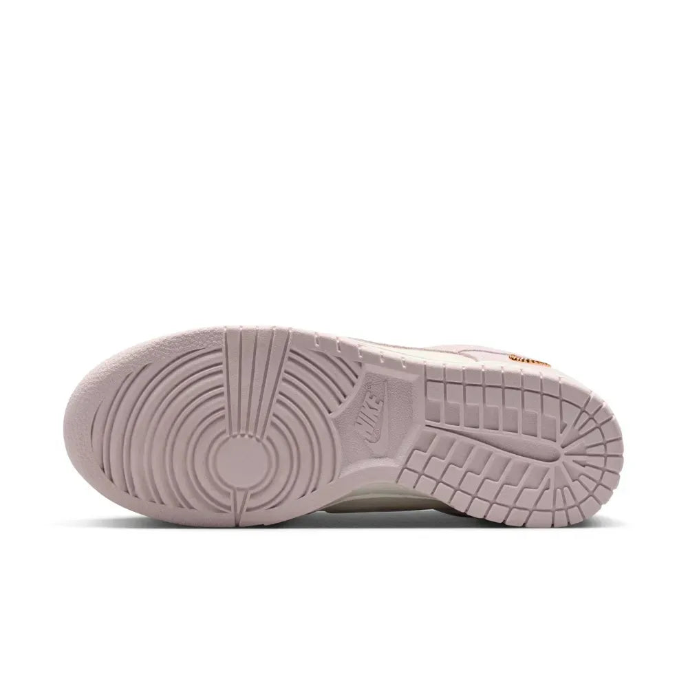 Nike Dunk Low SE Sail Pearl Pink