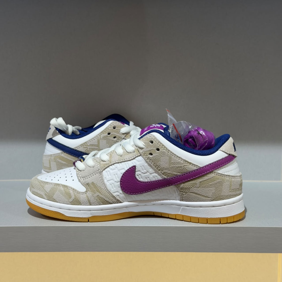 Nike SB Dunk Low Rayssa Leal (Pronta Entrega)