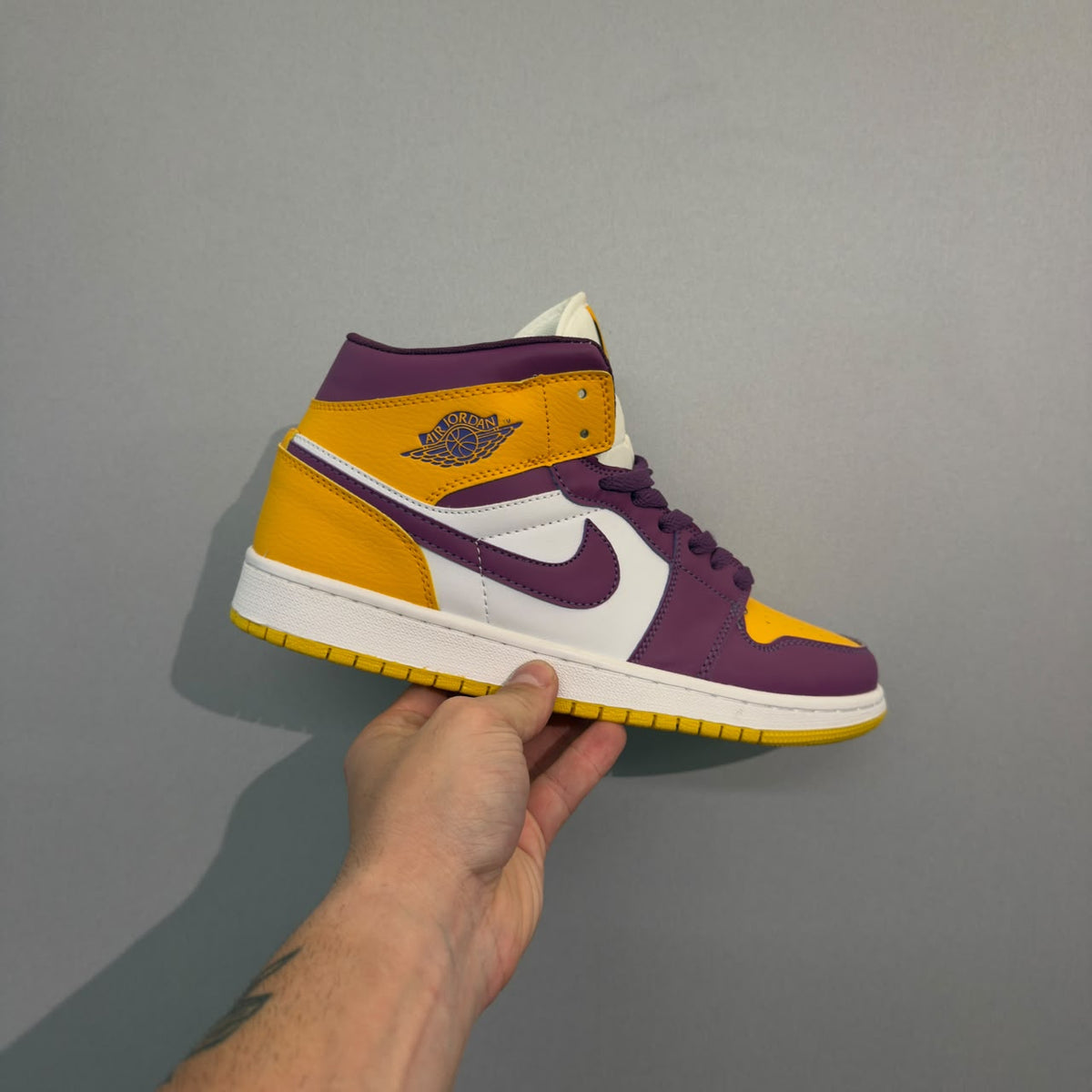 Jordan 1 Retro High Brotherhood (Pronta Entrega)