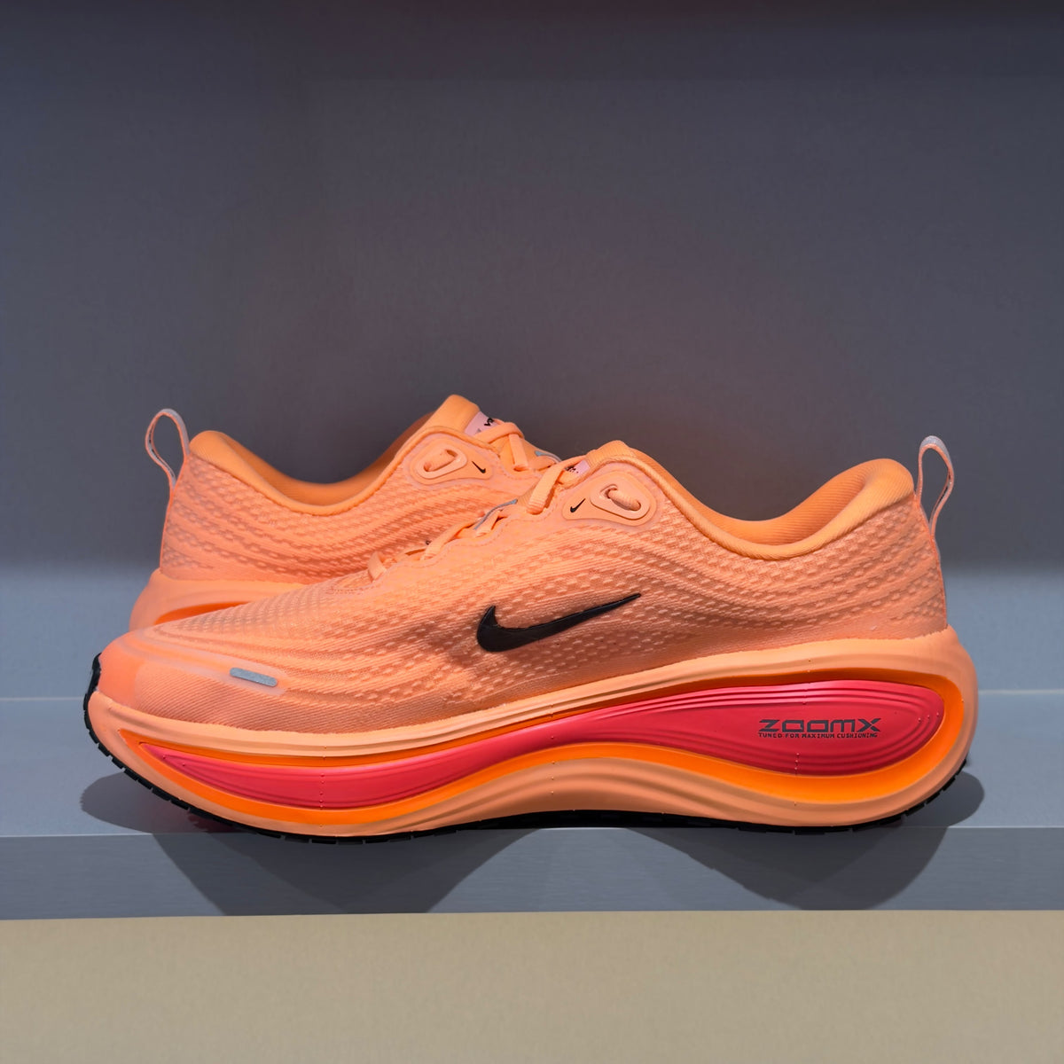 Nike Vomero Plus Orange Pulse Hot Lava (Pronta Entrega)
