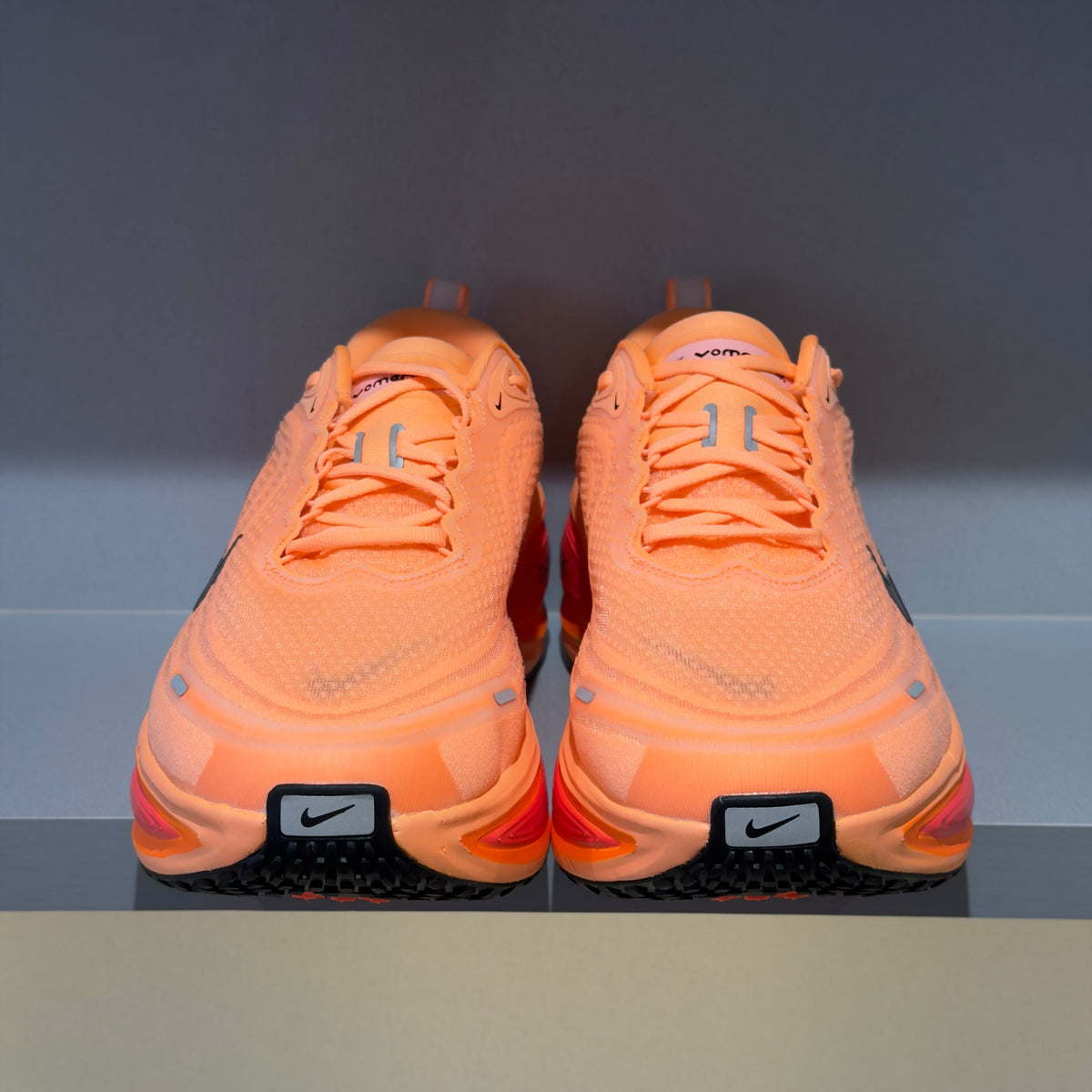Nike Vomero Plus Orange Pulse Hot Lava (Pronta Entrega)
