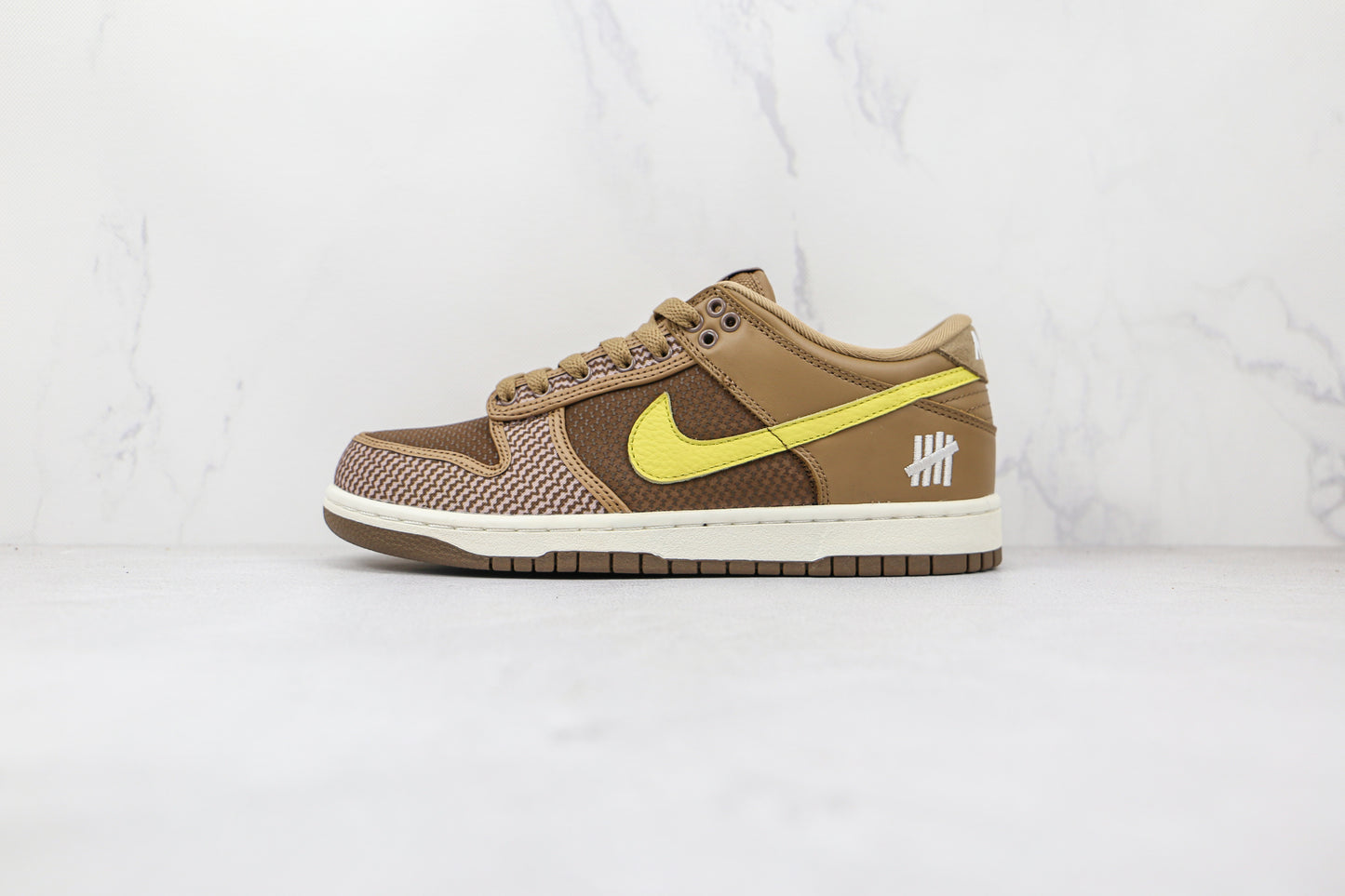 Nike Dunk Low Undefeated Canteen