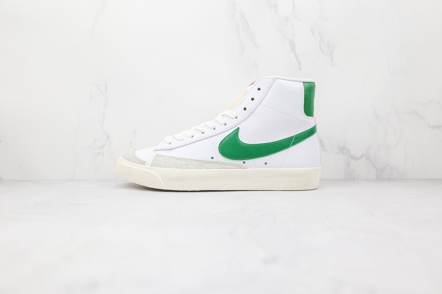 Nike Blazer Mid 77 White Pine Green