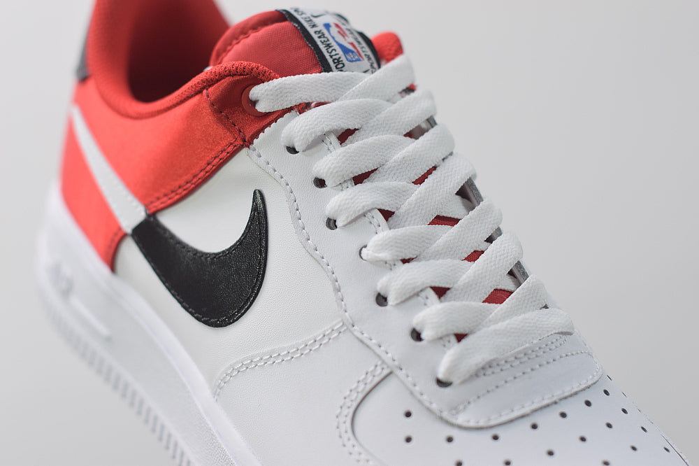 Nike Air Force 1 Lv8 Red